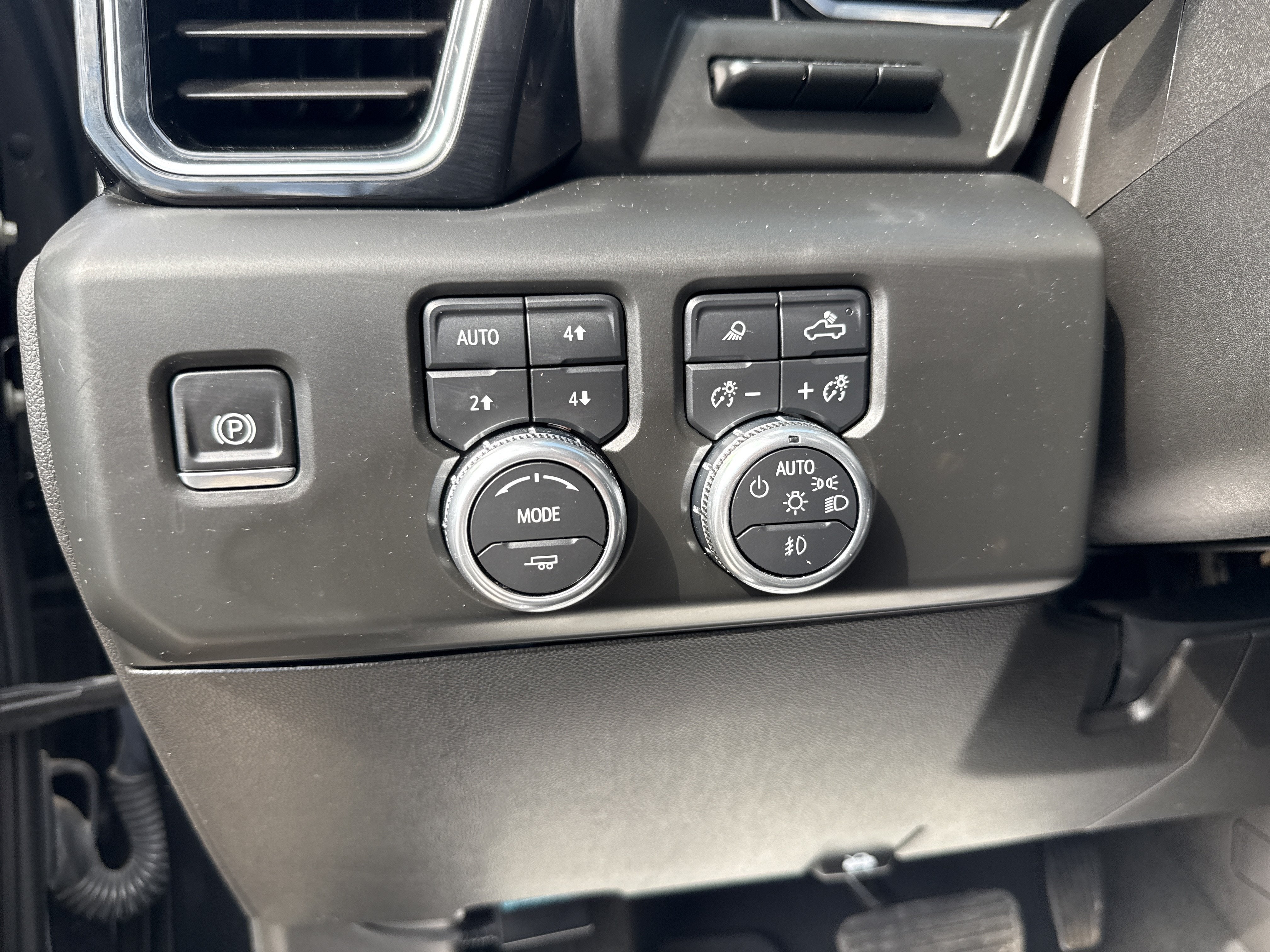 2025 GMC Sierra 2500HD Denali