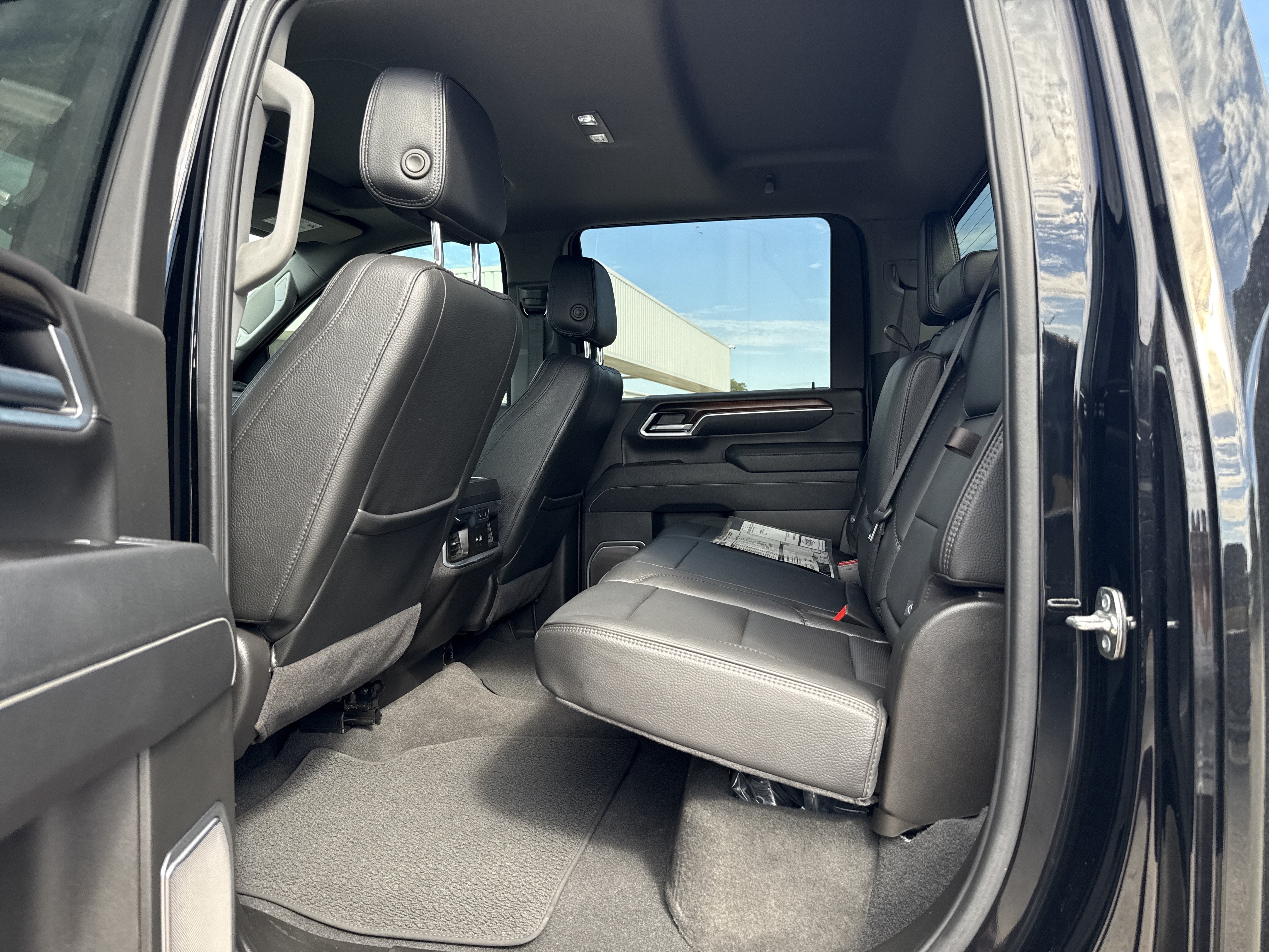 2025 GMC Sierra 2500HD Denali