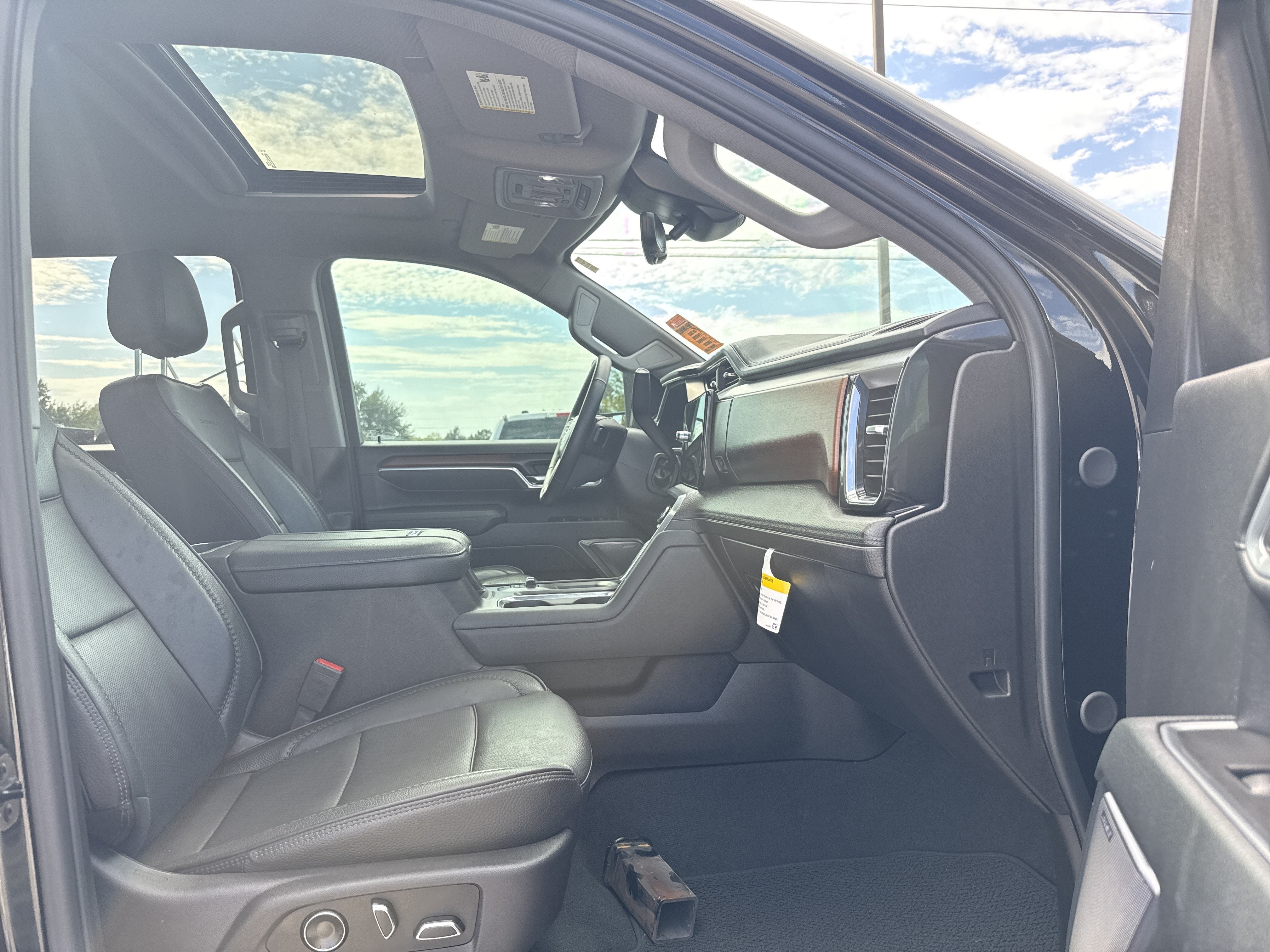 2025 GMC Sierra 2500HD Denali