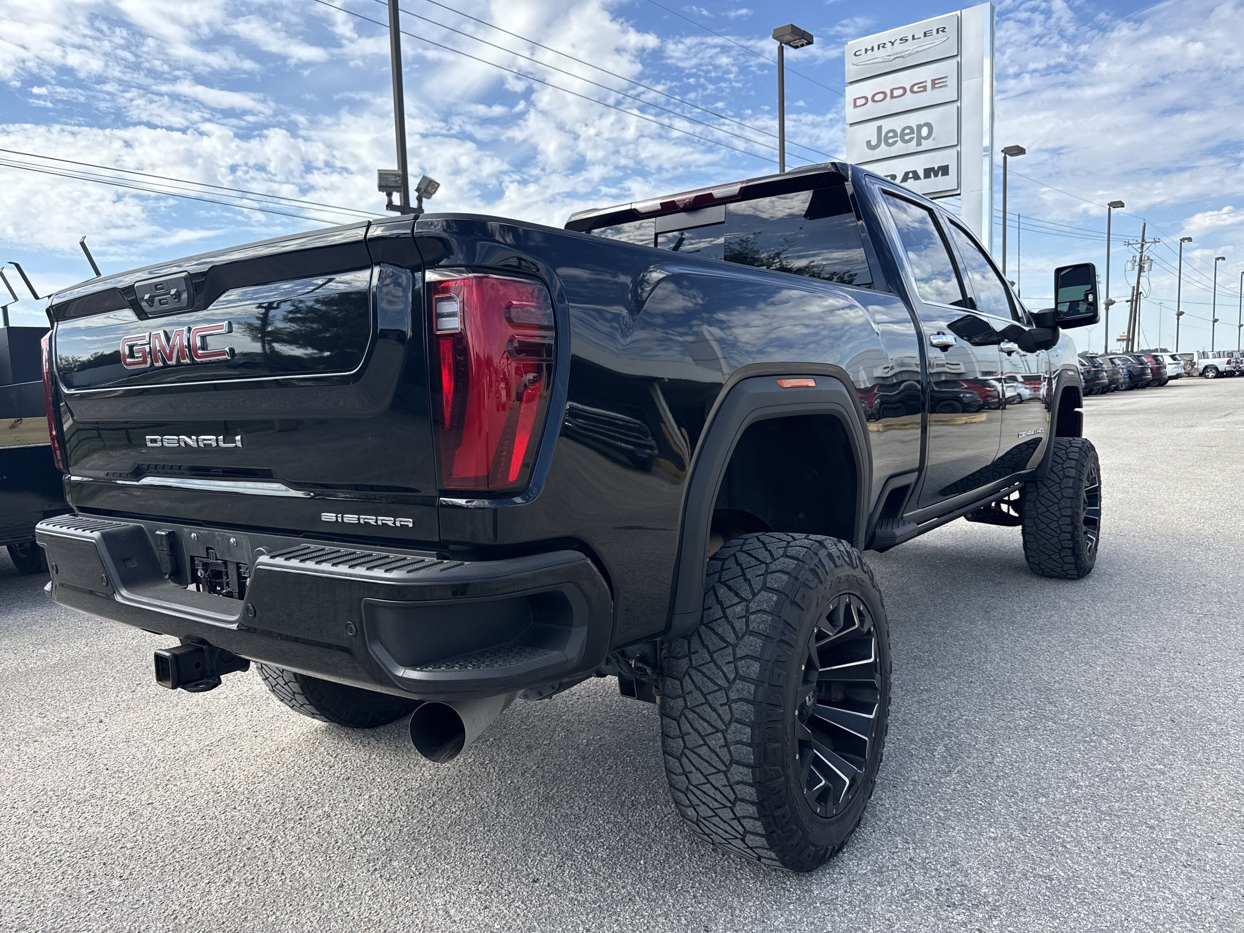 2025 GMC Sierra 2500HD Denali