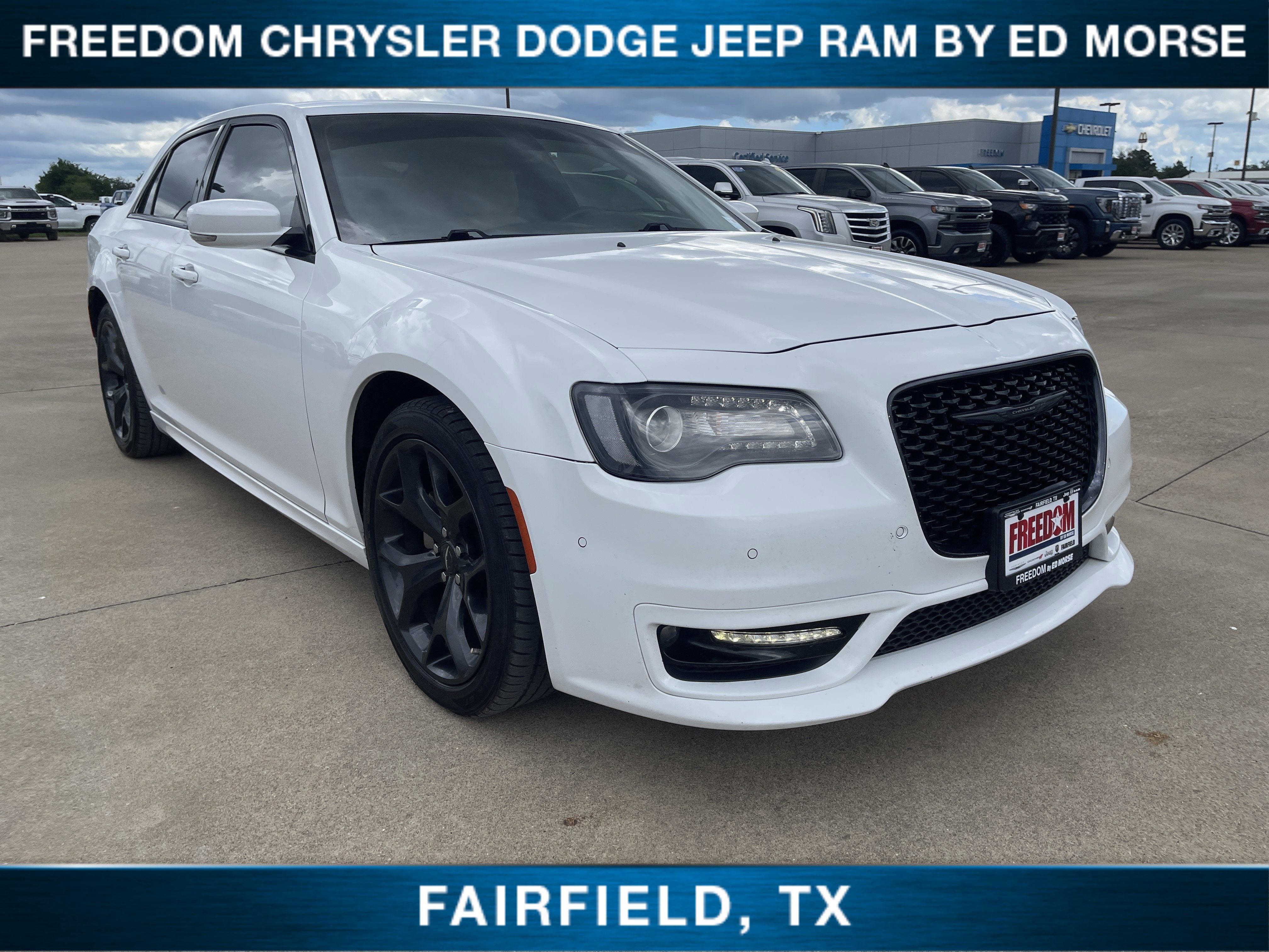 2023 Chrysler 300 Touring L
