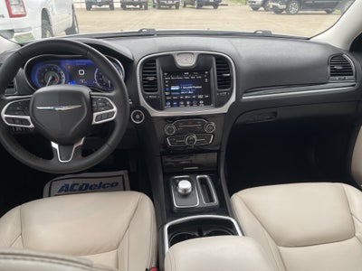 2023 Chrysler 300 Touring L