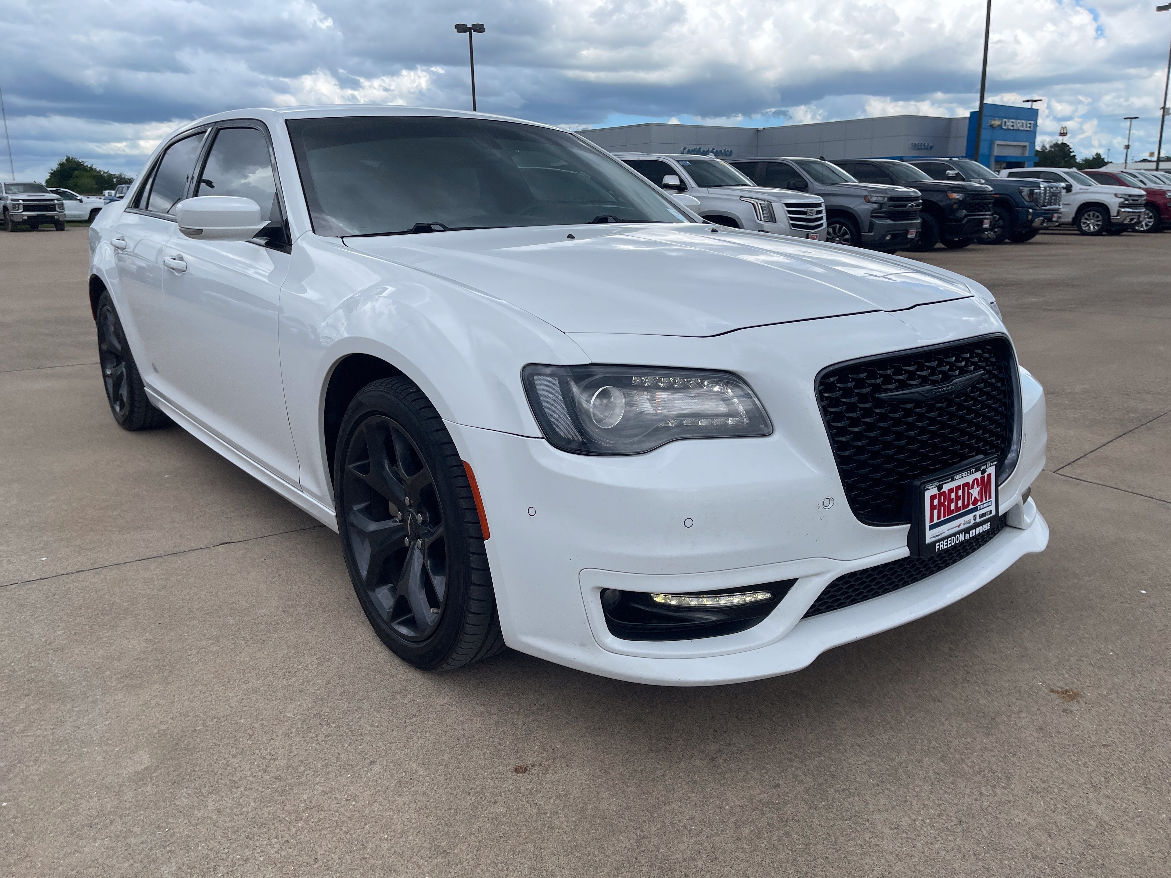 2023 Chrysler 300 Touring L