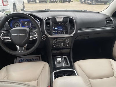 2023 Chrysler 300 Touring L