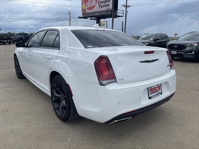 2023 Chrysler 300 Touring L