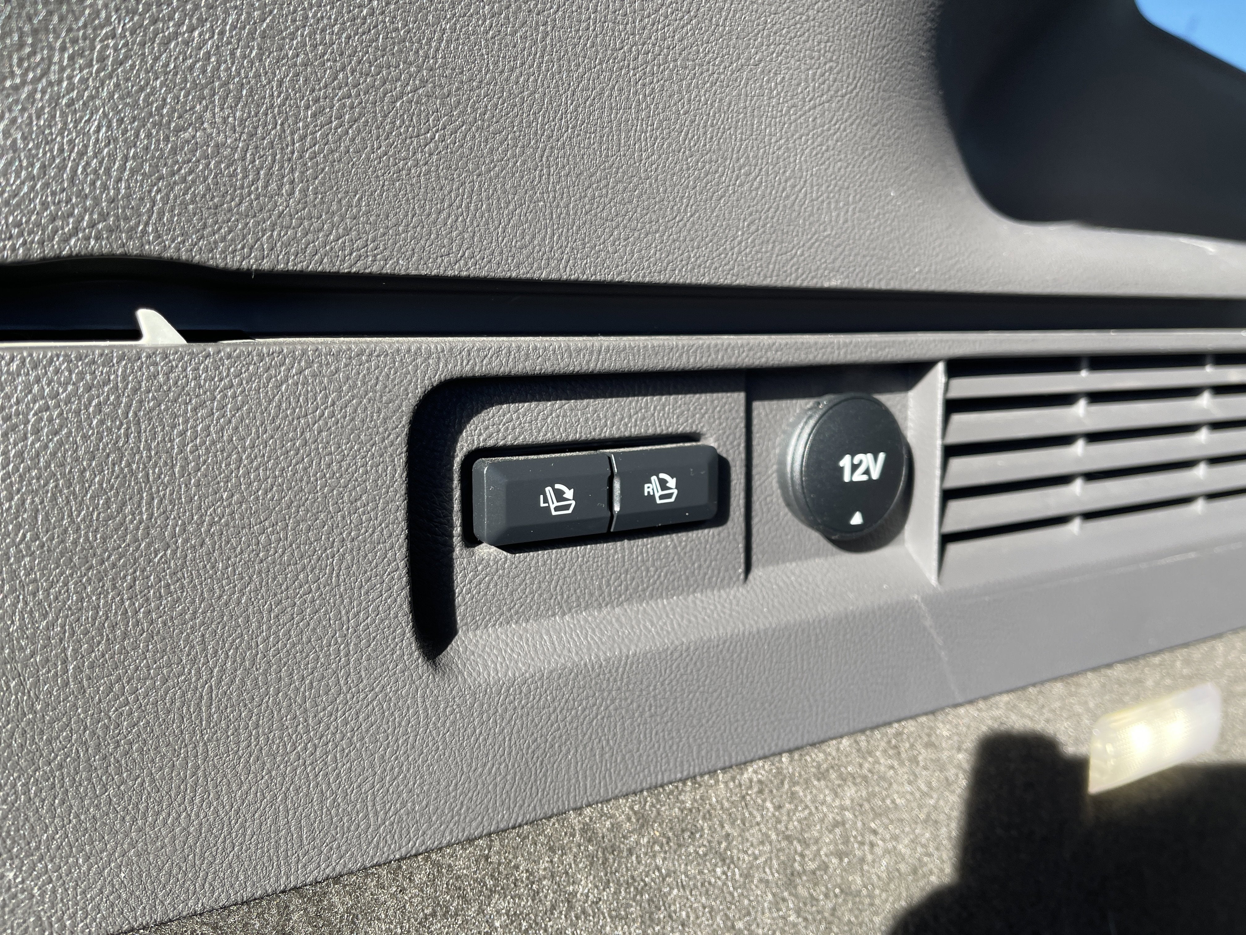 2019 Lincoln Nautilus Select