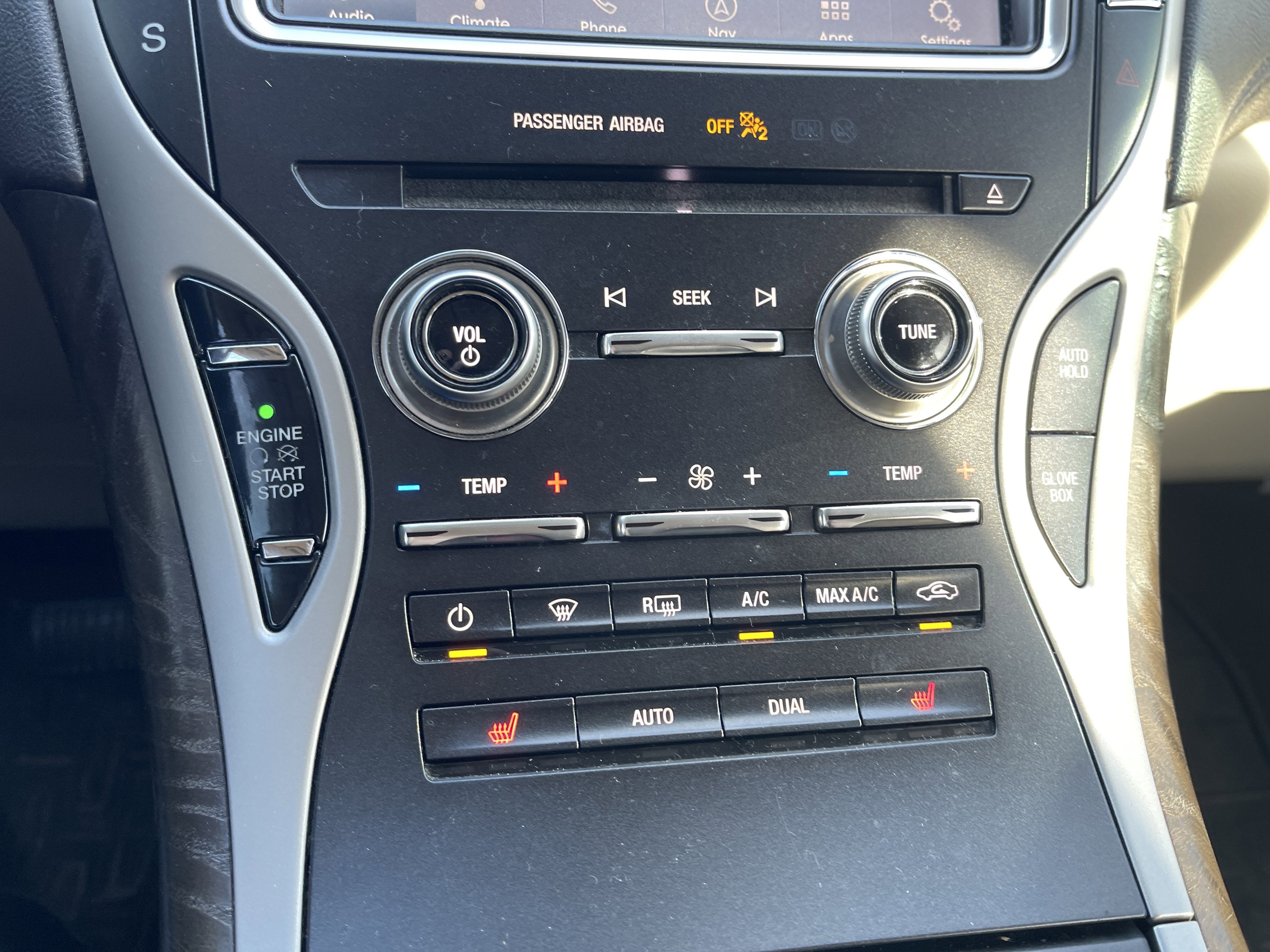 2019 Lincoln Nautilus Select