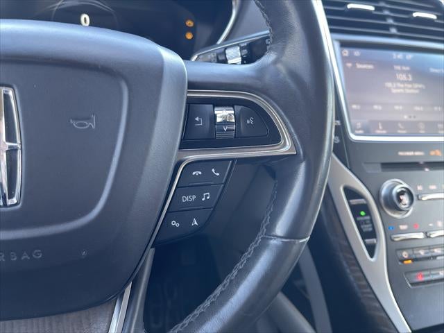 2019 Lincoln Nautilus Select