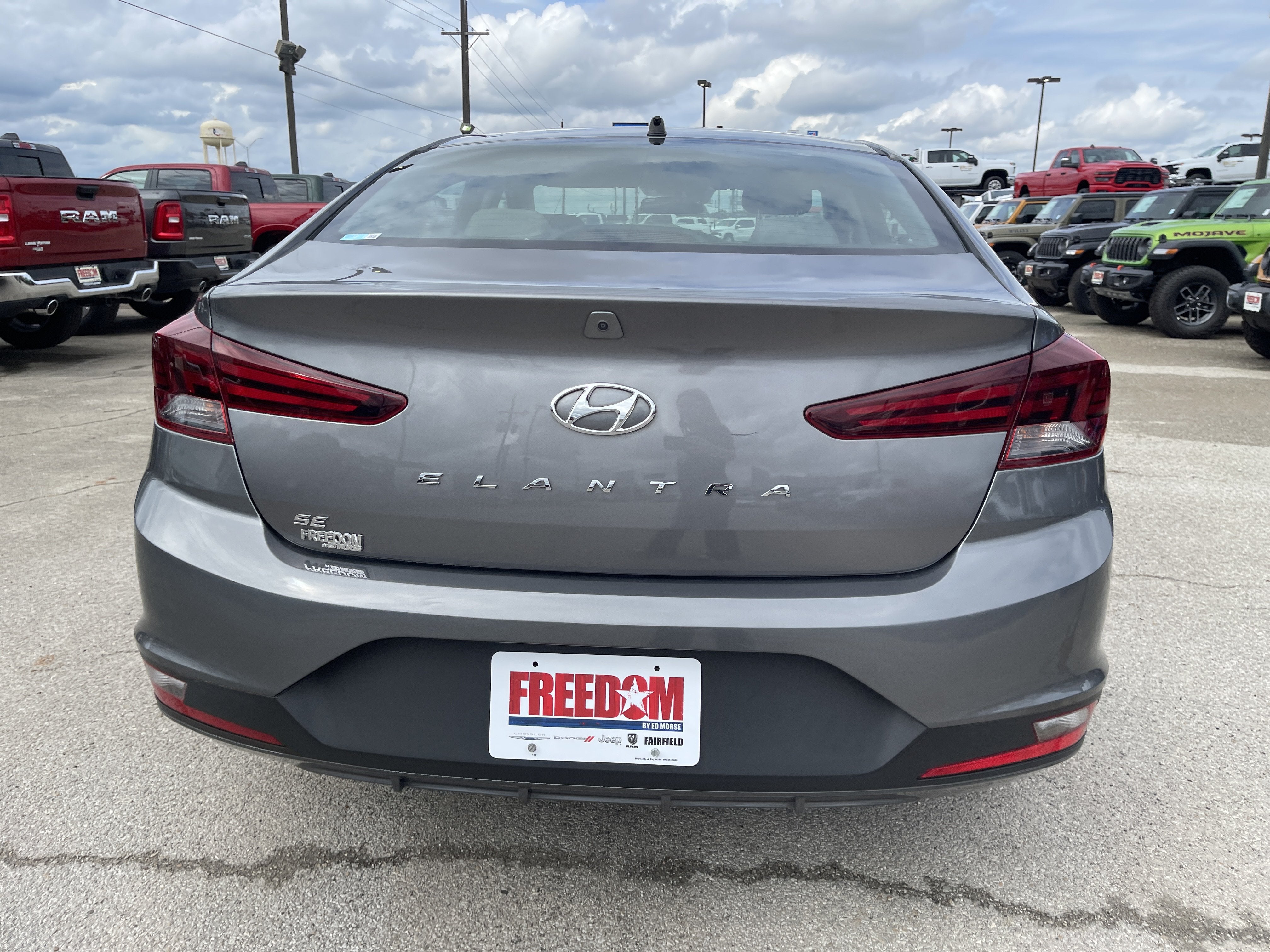 2020 Hyundai Elantra SE