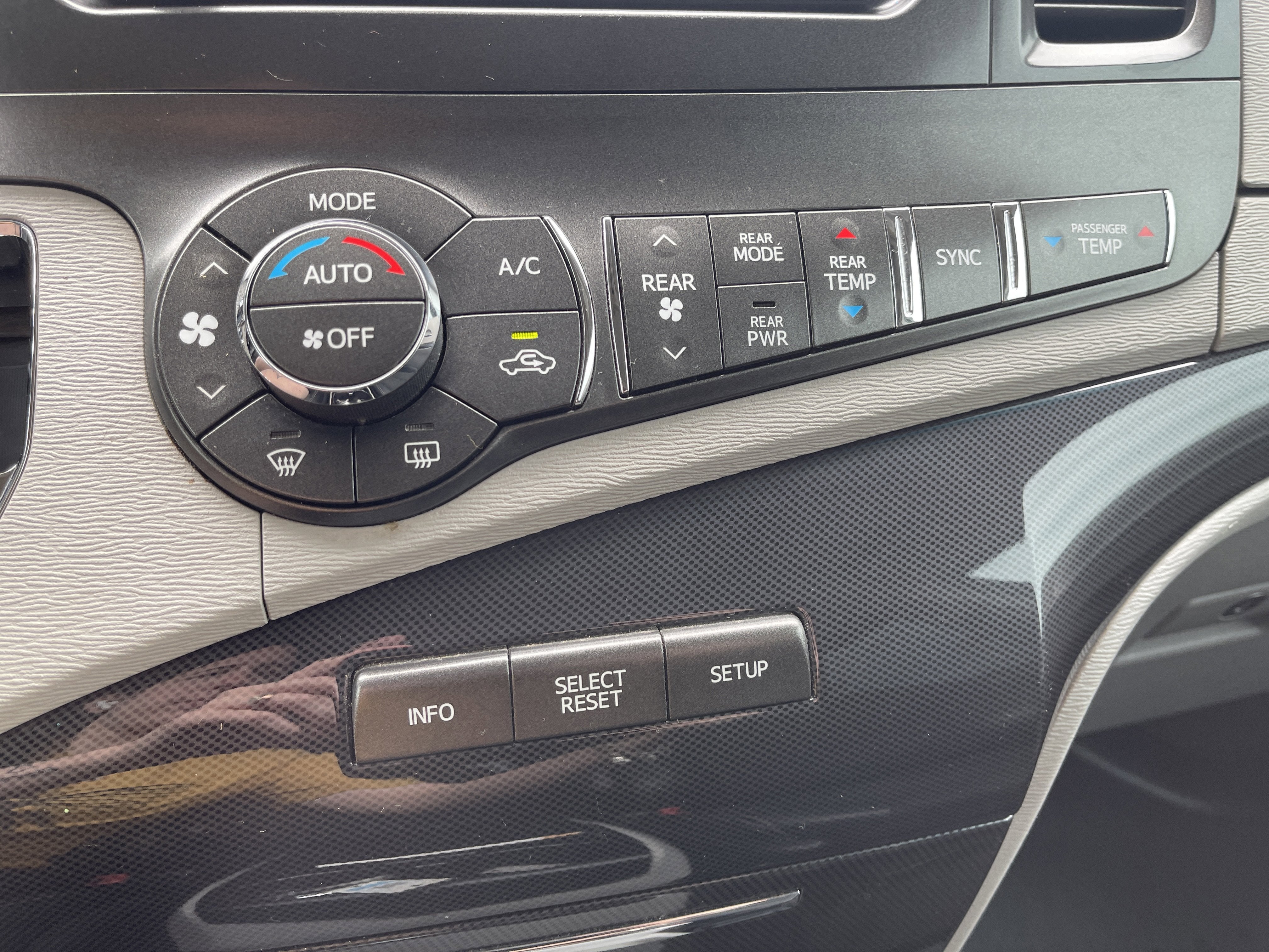 2014 Toyota Sienna SE