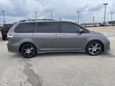2014 Toyota Sienna SE