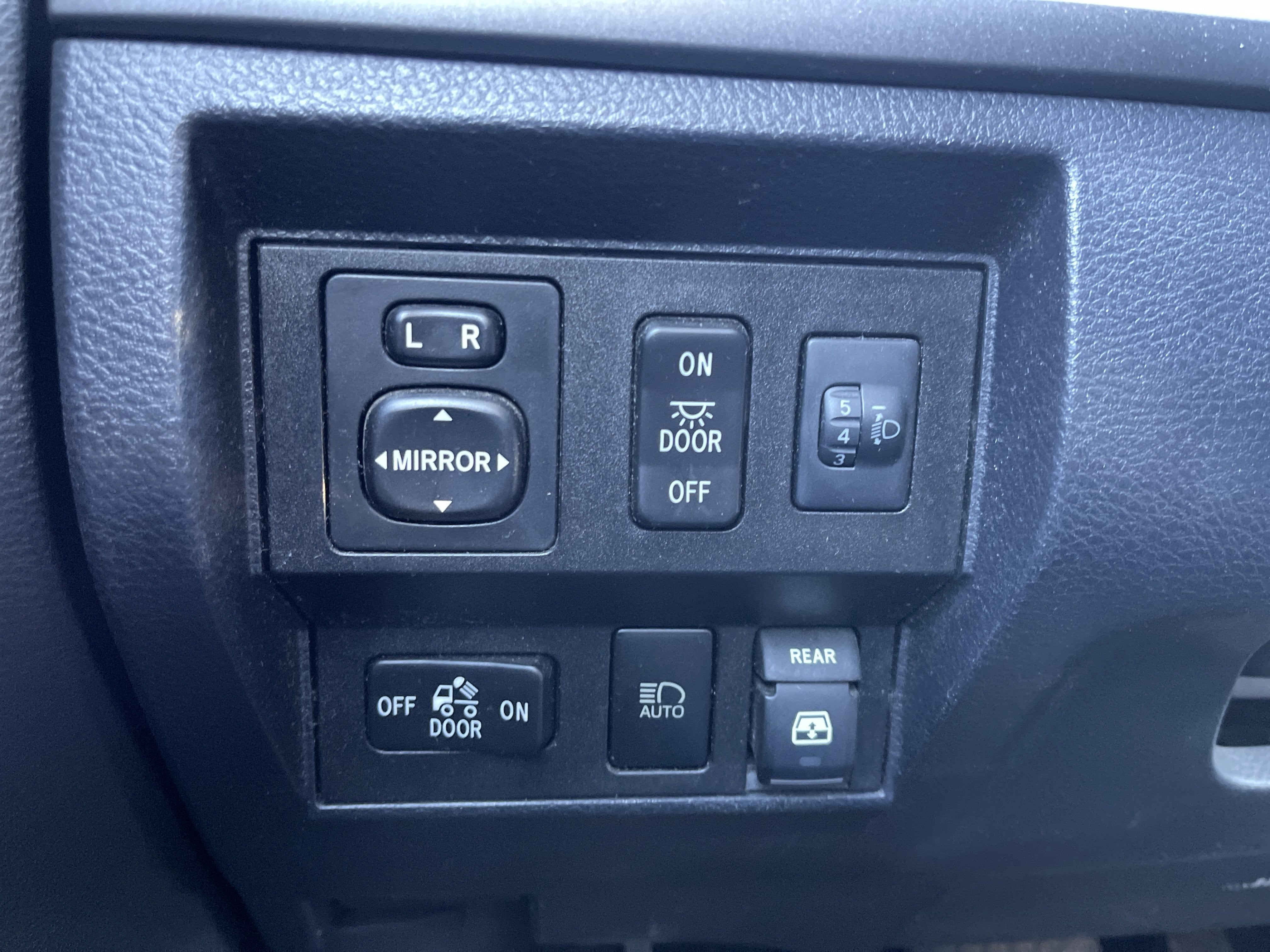 2018 Toyota Tundra 2WD SR5