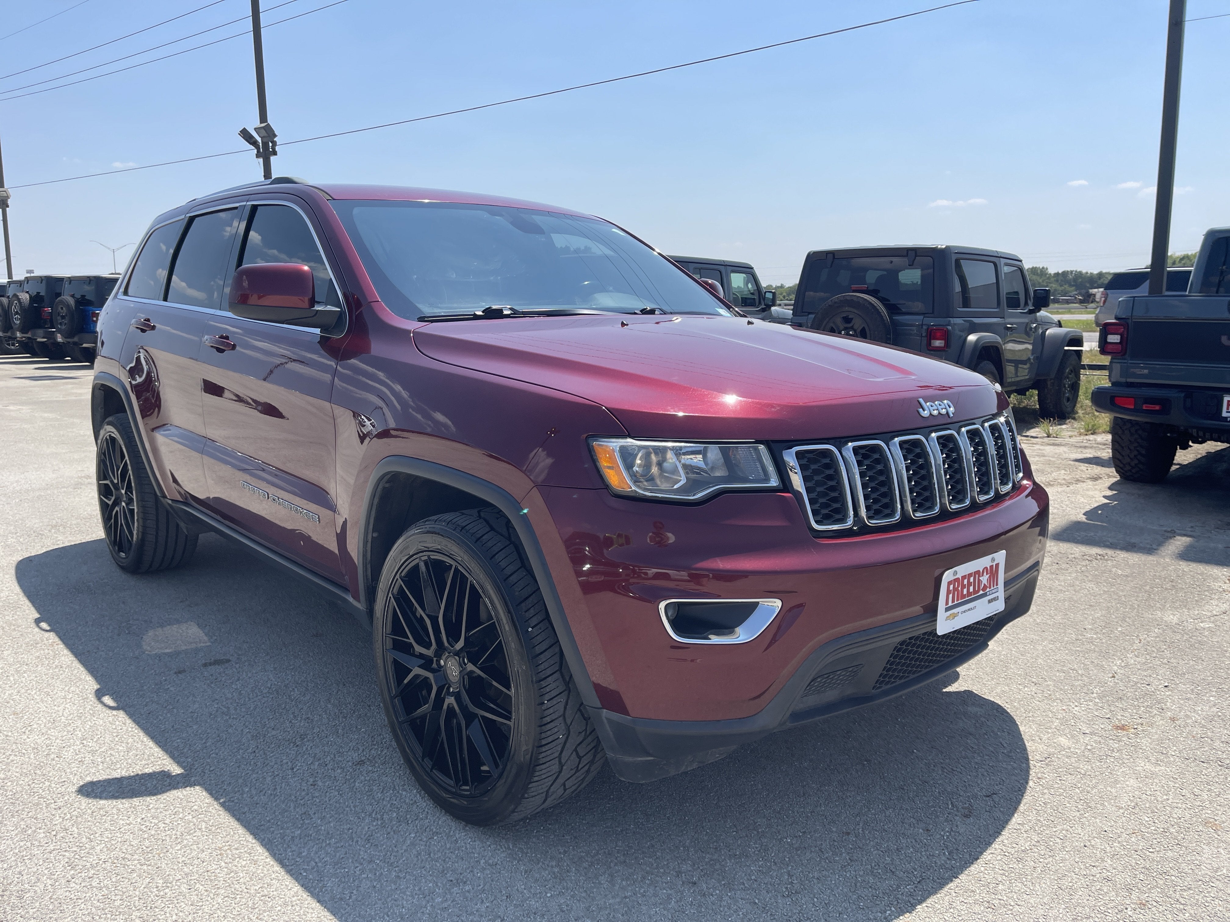 Used 2018 Jeep Grand Cherokee Laredo E with VIN 1C4RJFAG0JC258506 for sale in Fairfield, TX