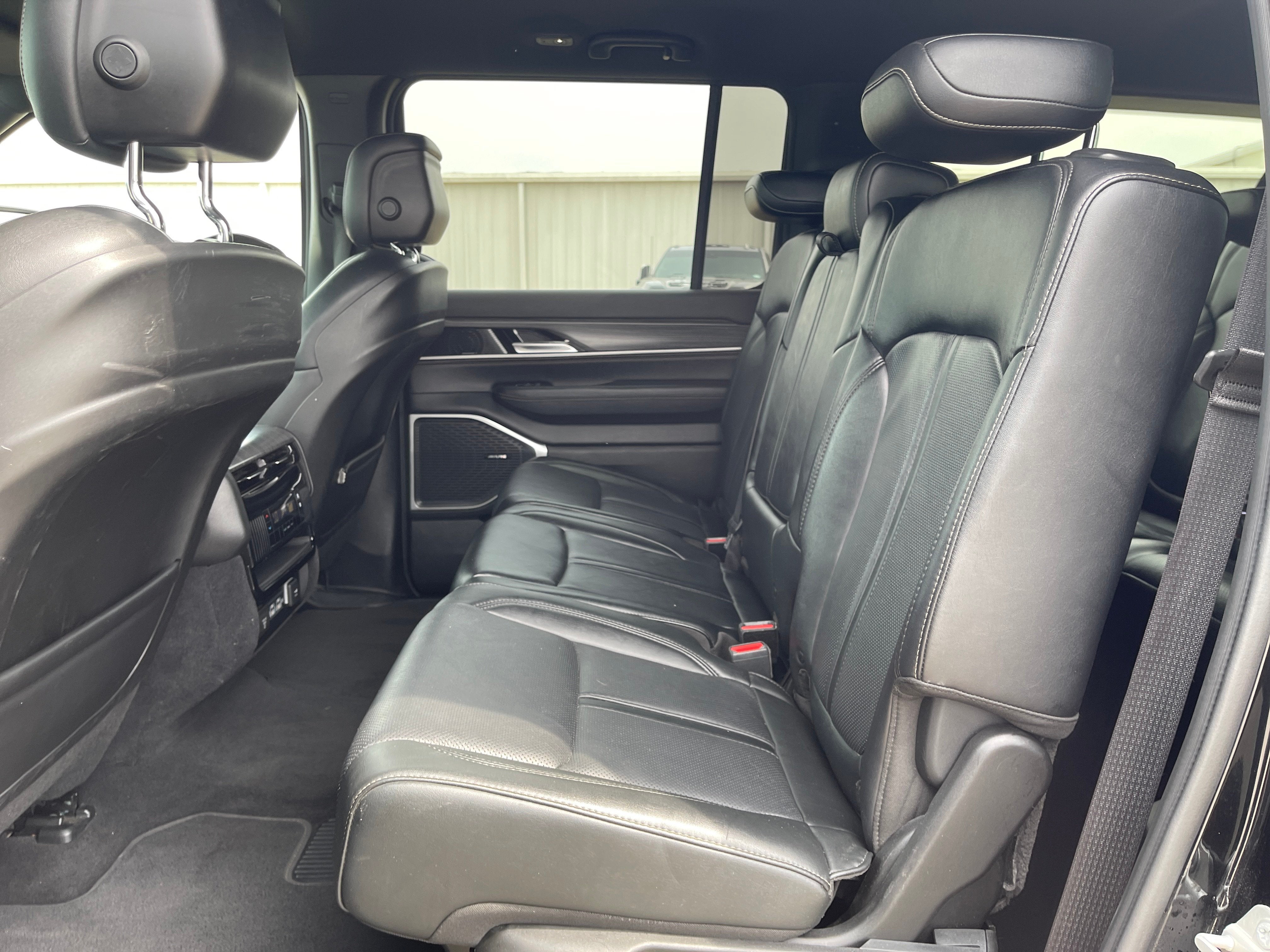 2024 Jeep Wagoneer L Series II