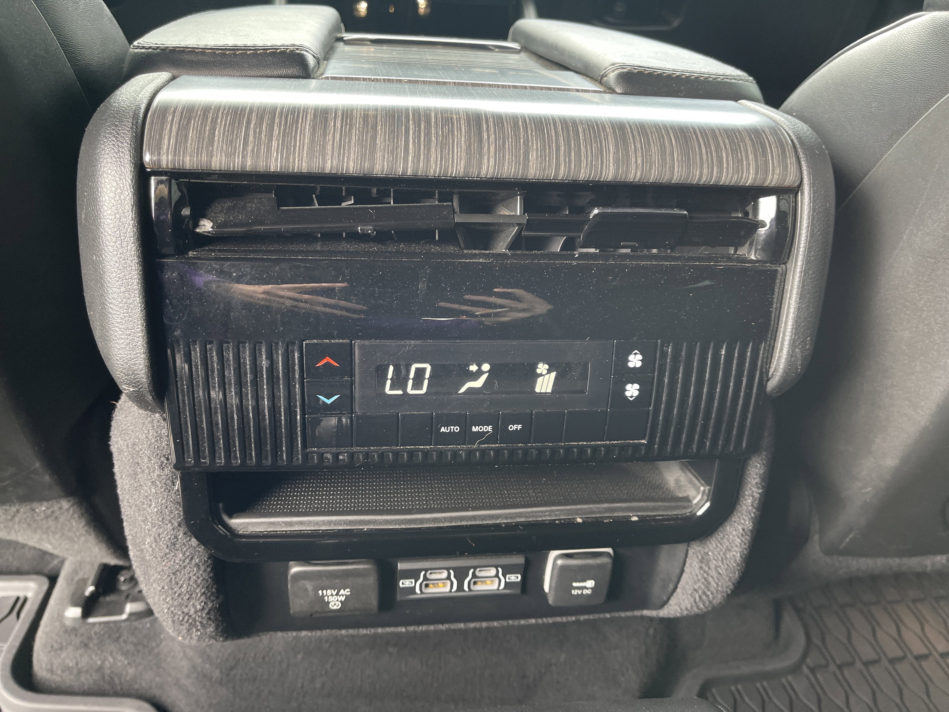 2023 Jeep Wagoneer L Series II