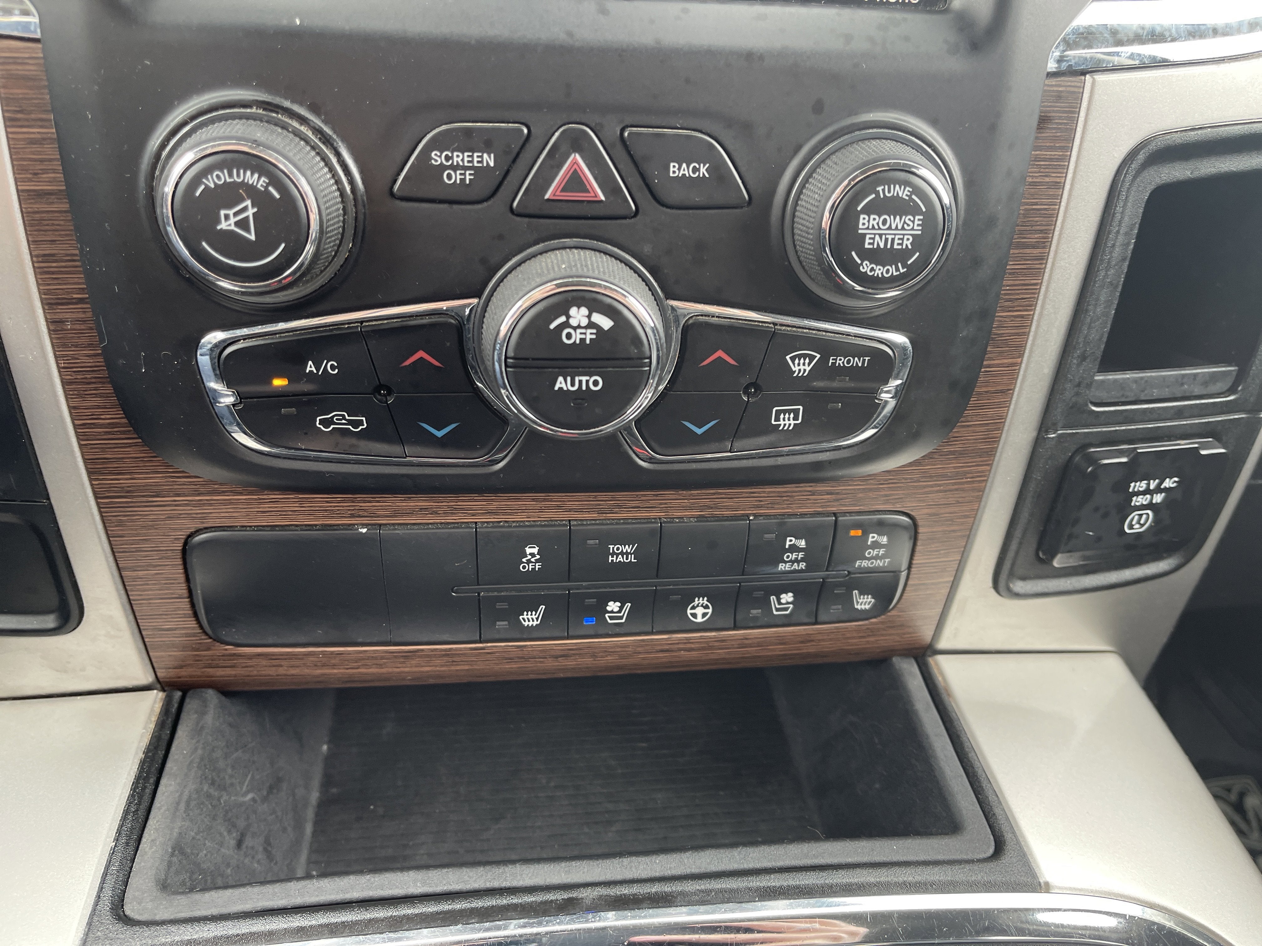 2017 RAM 1500 Laramie