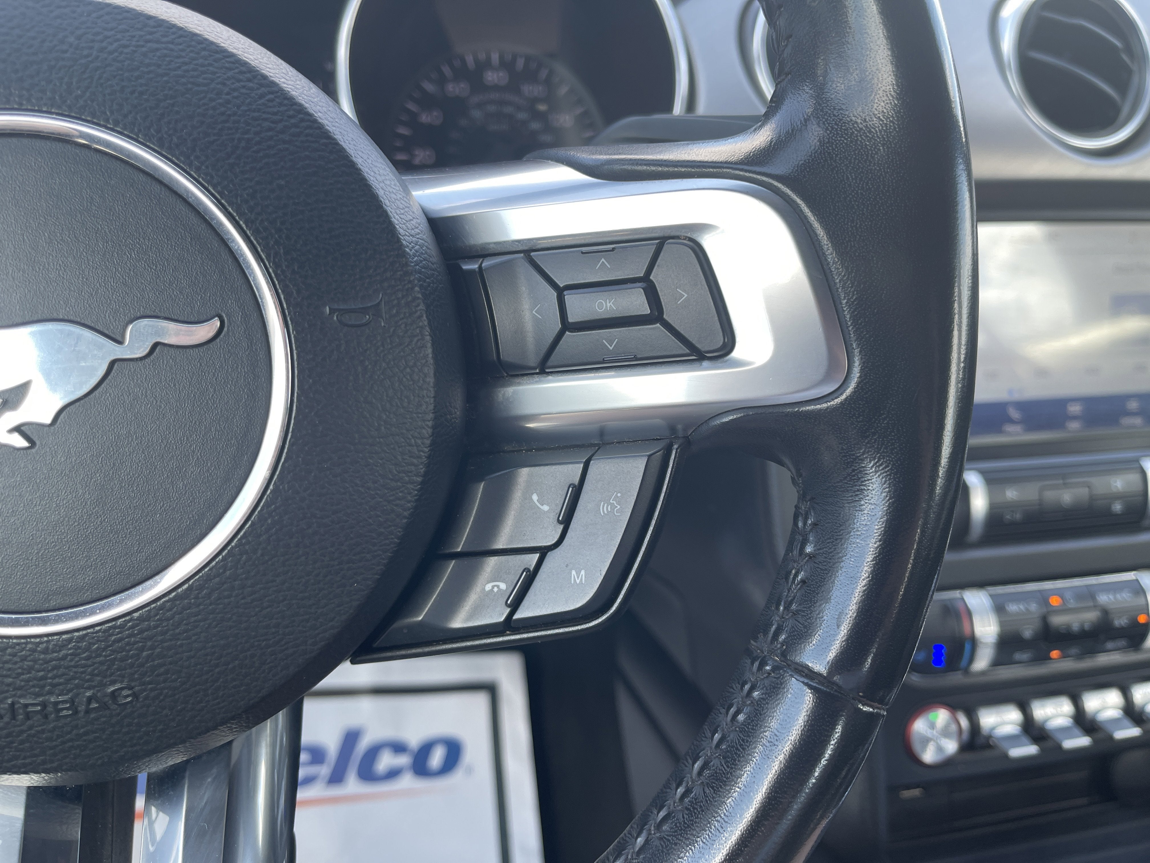 2022 Ford Mustang EcoBoost