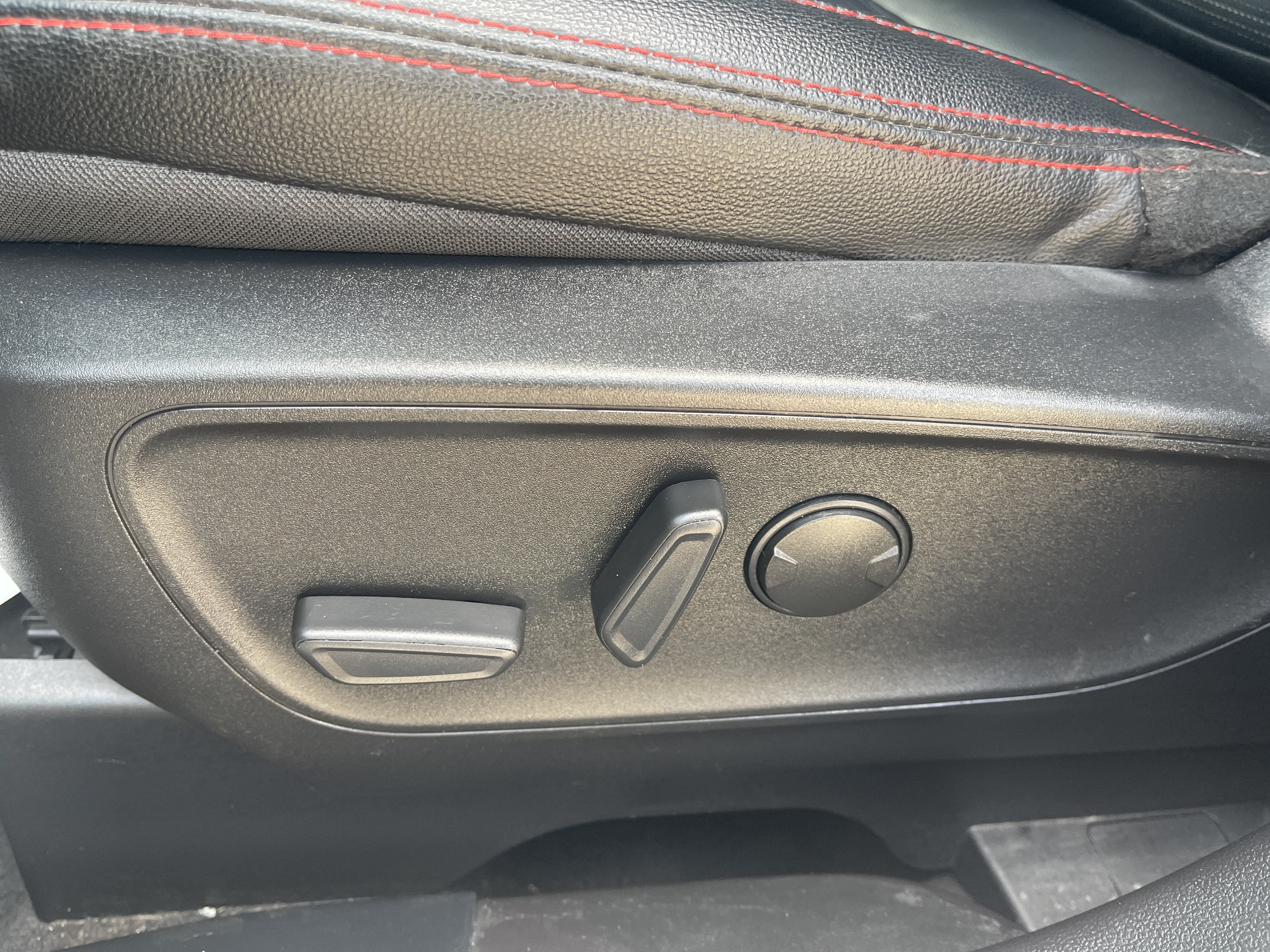 2023 Ford Escape ST-Line Elite