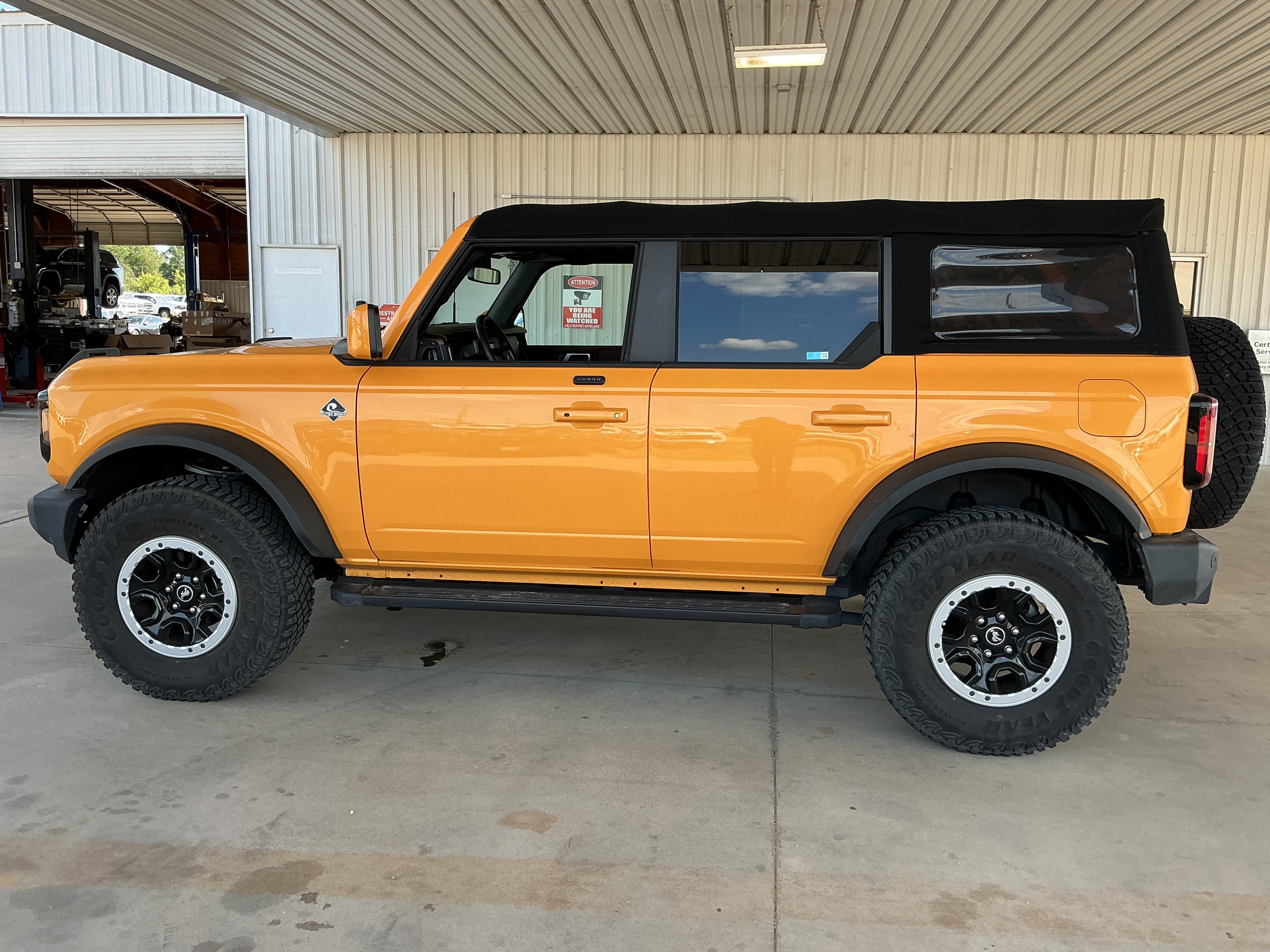 2021 Ford Bronco Base