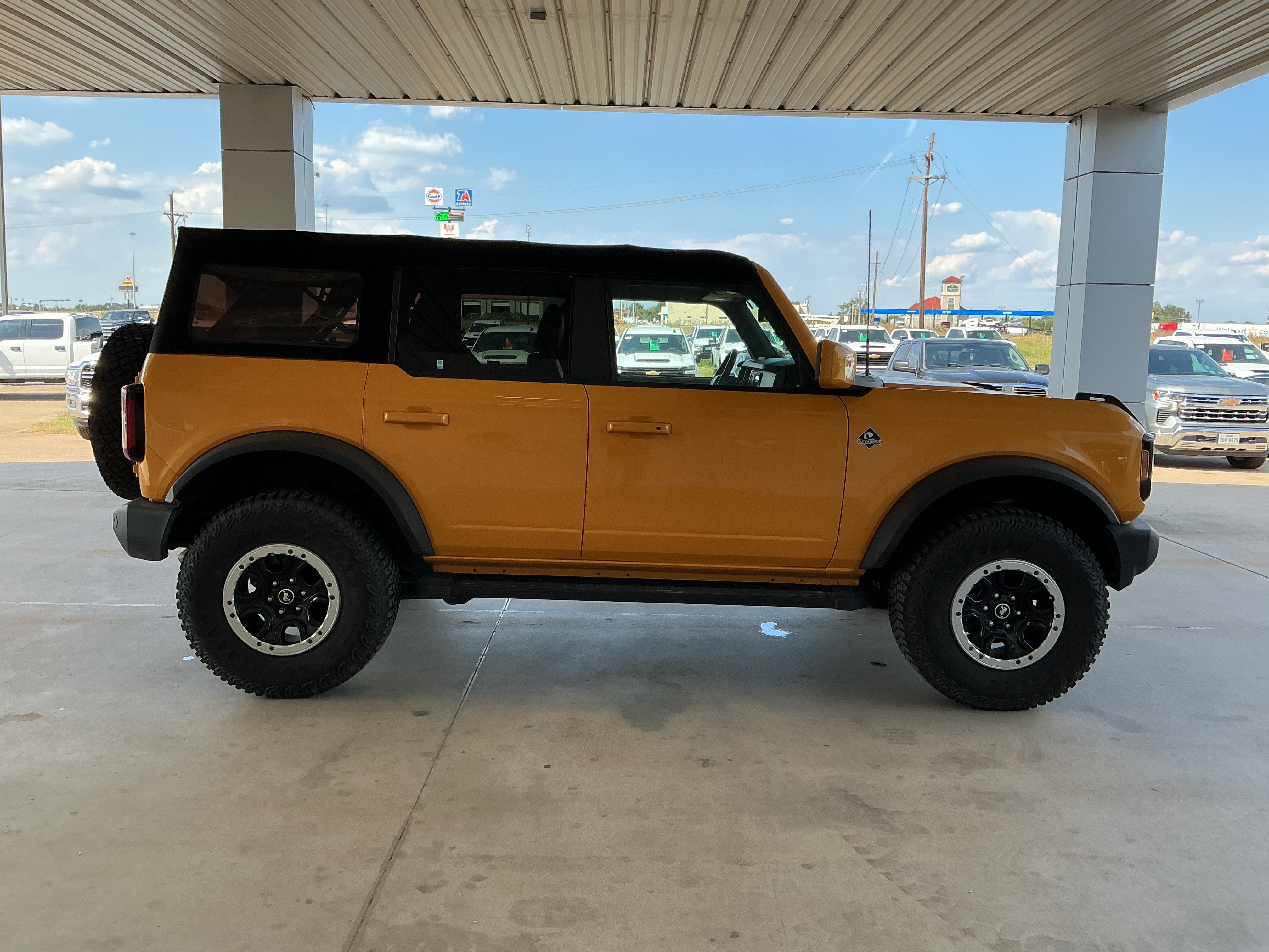2021 Ford Bronco Base