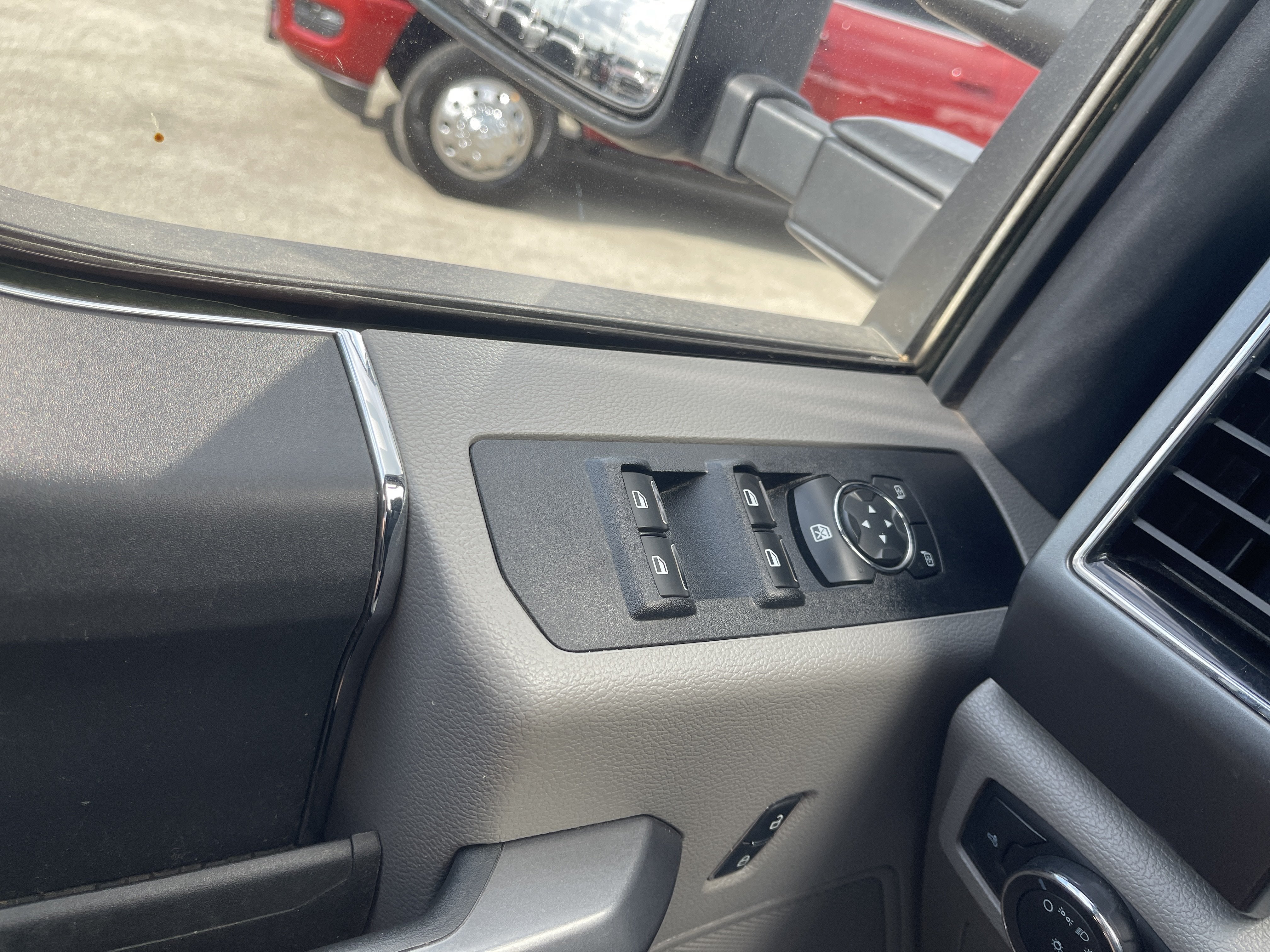 2022 Ford Super Duty F-250 SRW XLT