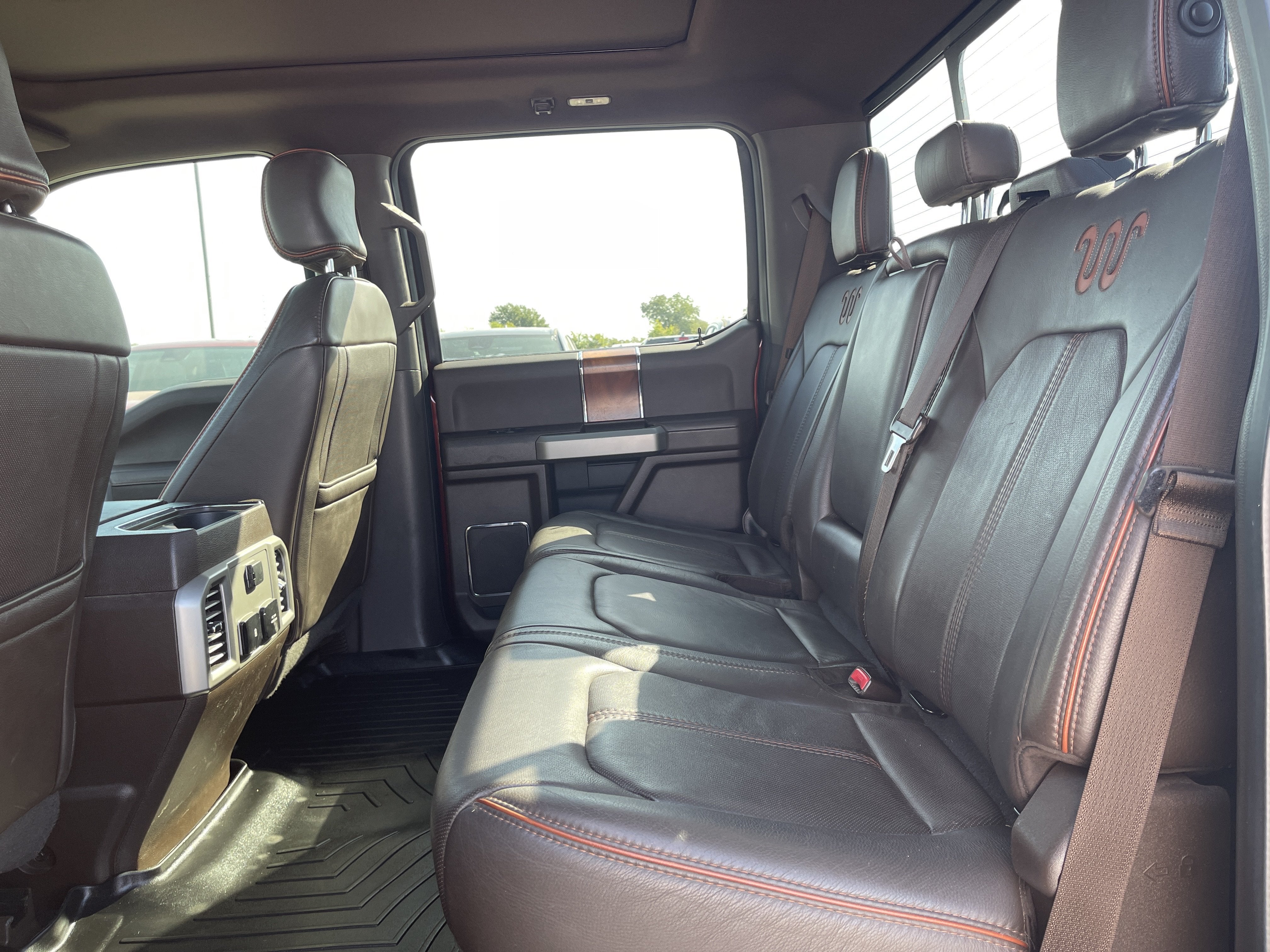 2017 Ford Super Duty F-350 SRW Platinum