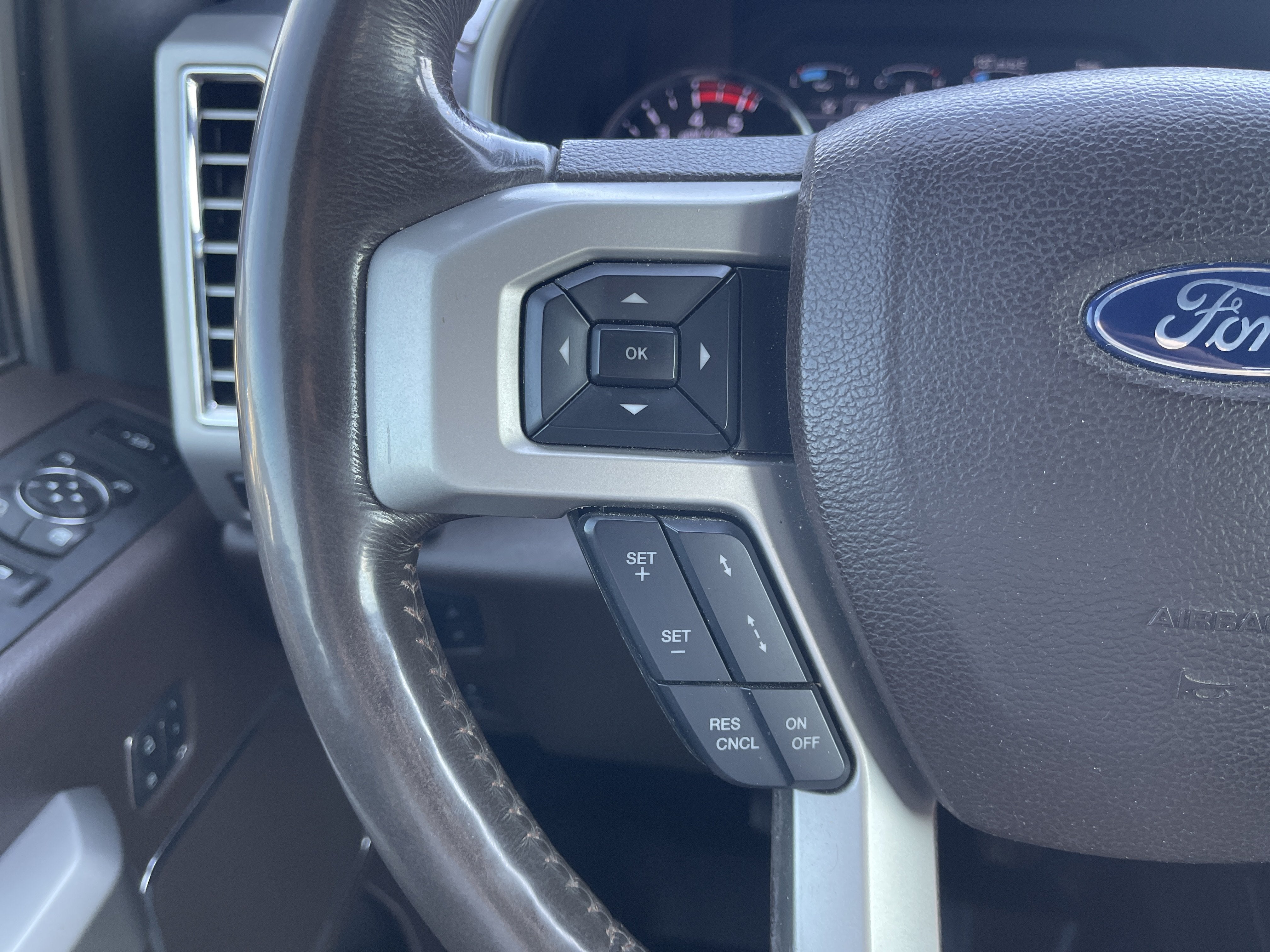 2017 Ford Super Duty F-350 SRW Platinum