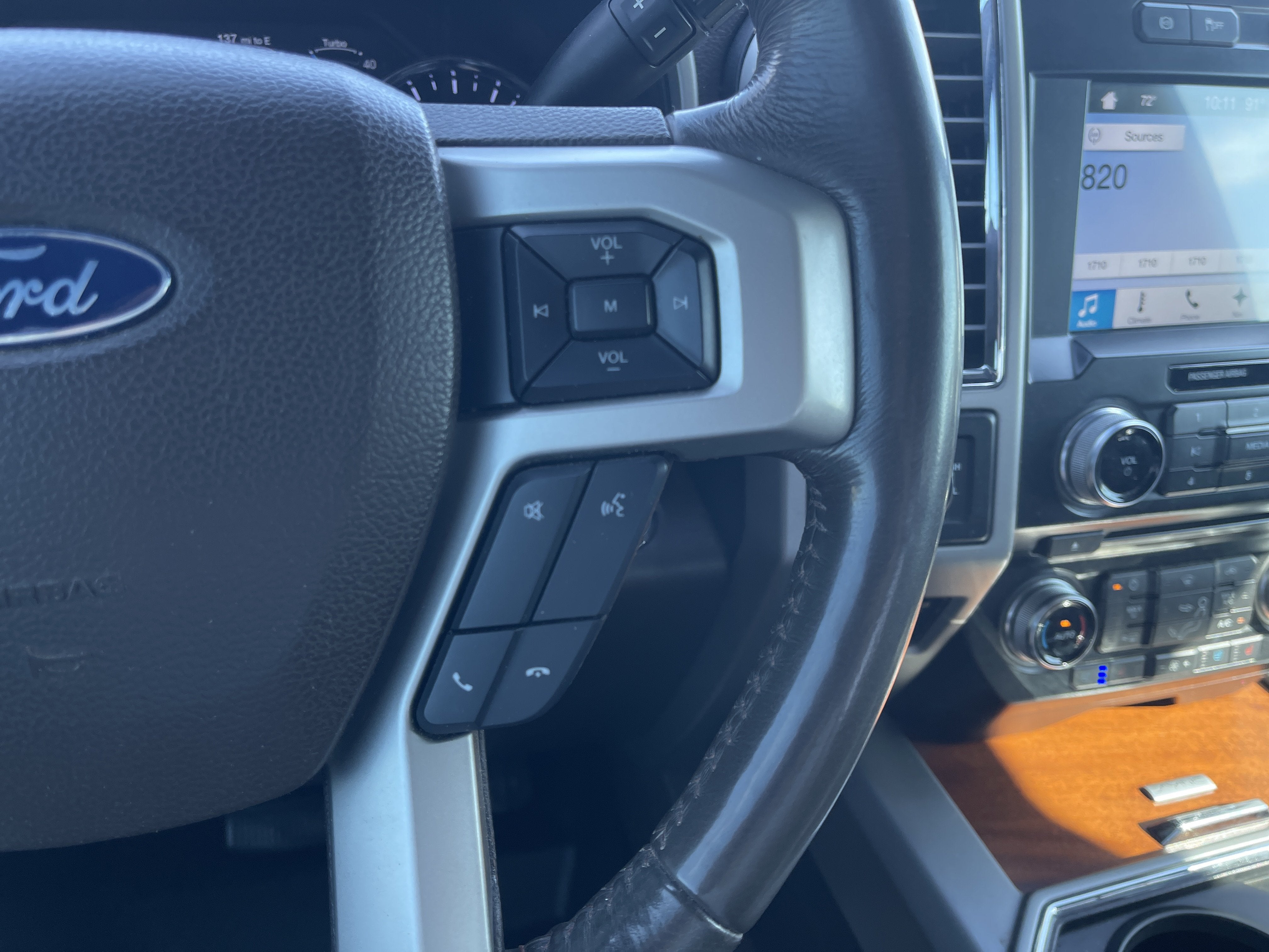 2017 Ford Super Duty F-350 SRW Platinum