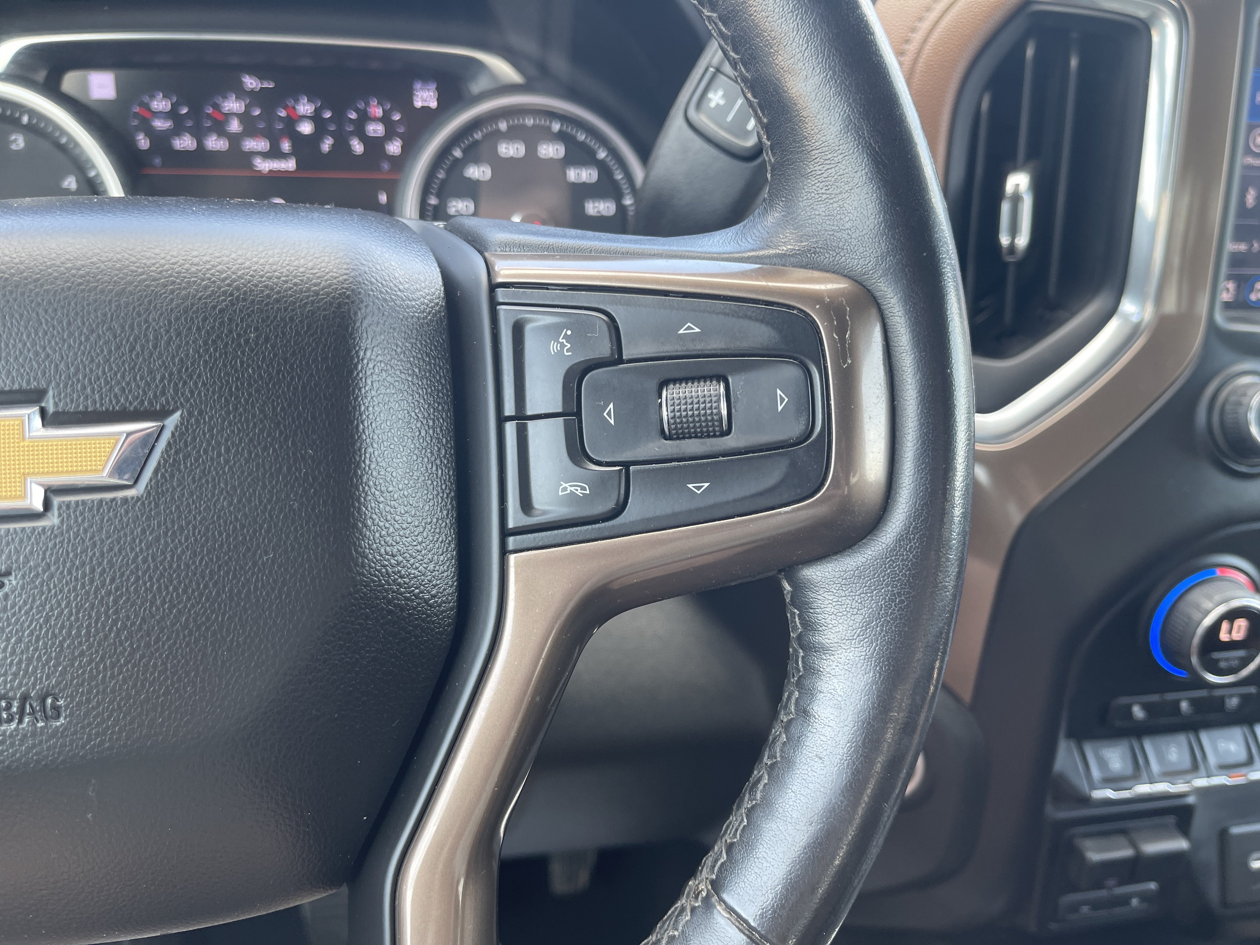 2022 Chevrolet Silverado 3500 HD High Country DRW