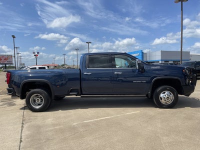 2022 Chevrolet Silverado 3500 HD High Country DRW