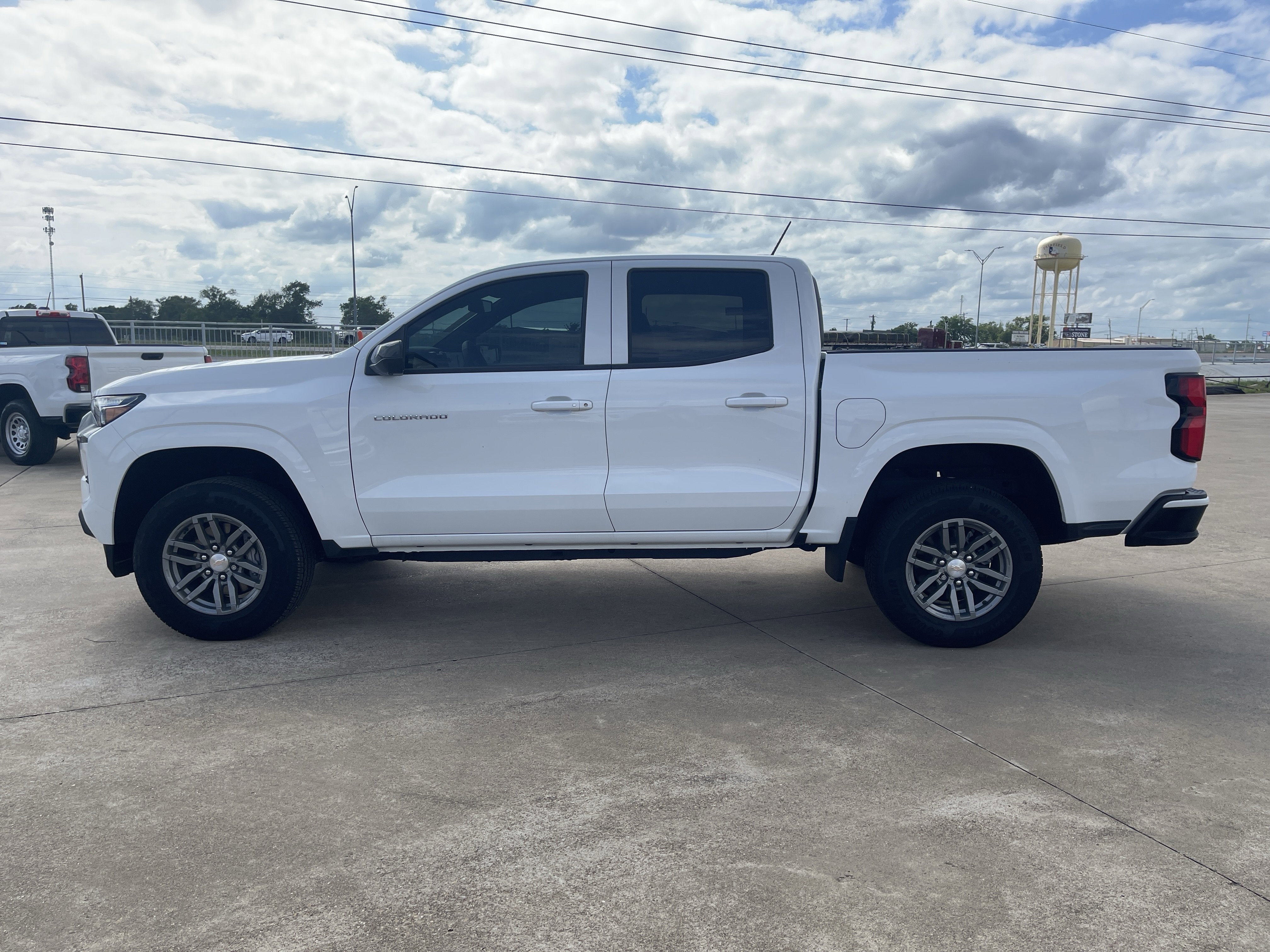 2025 Chevrolet Colorado WT/LT