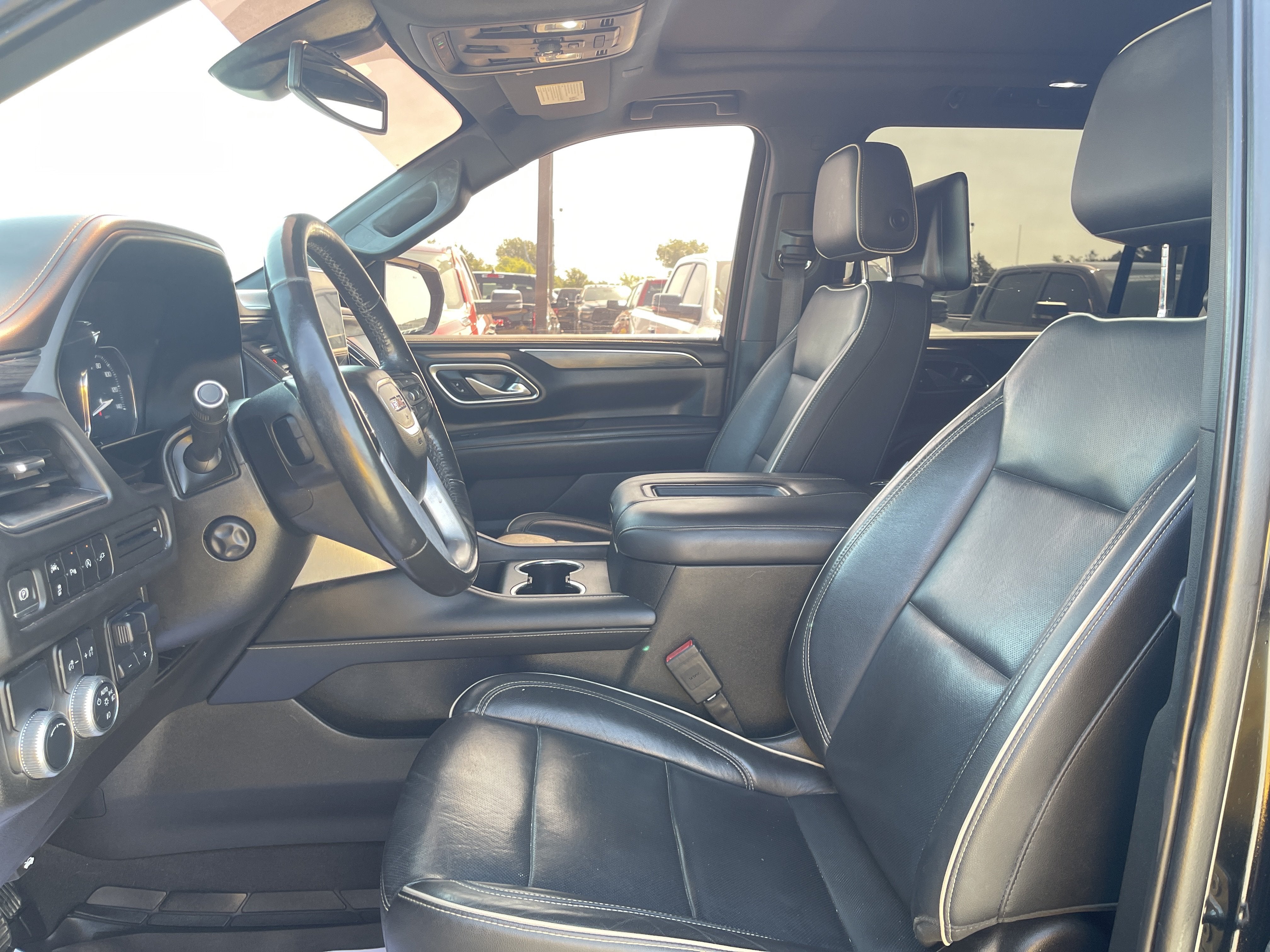 2021 GMC Yukon XL SLT
