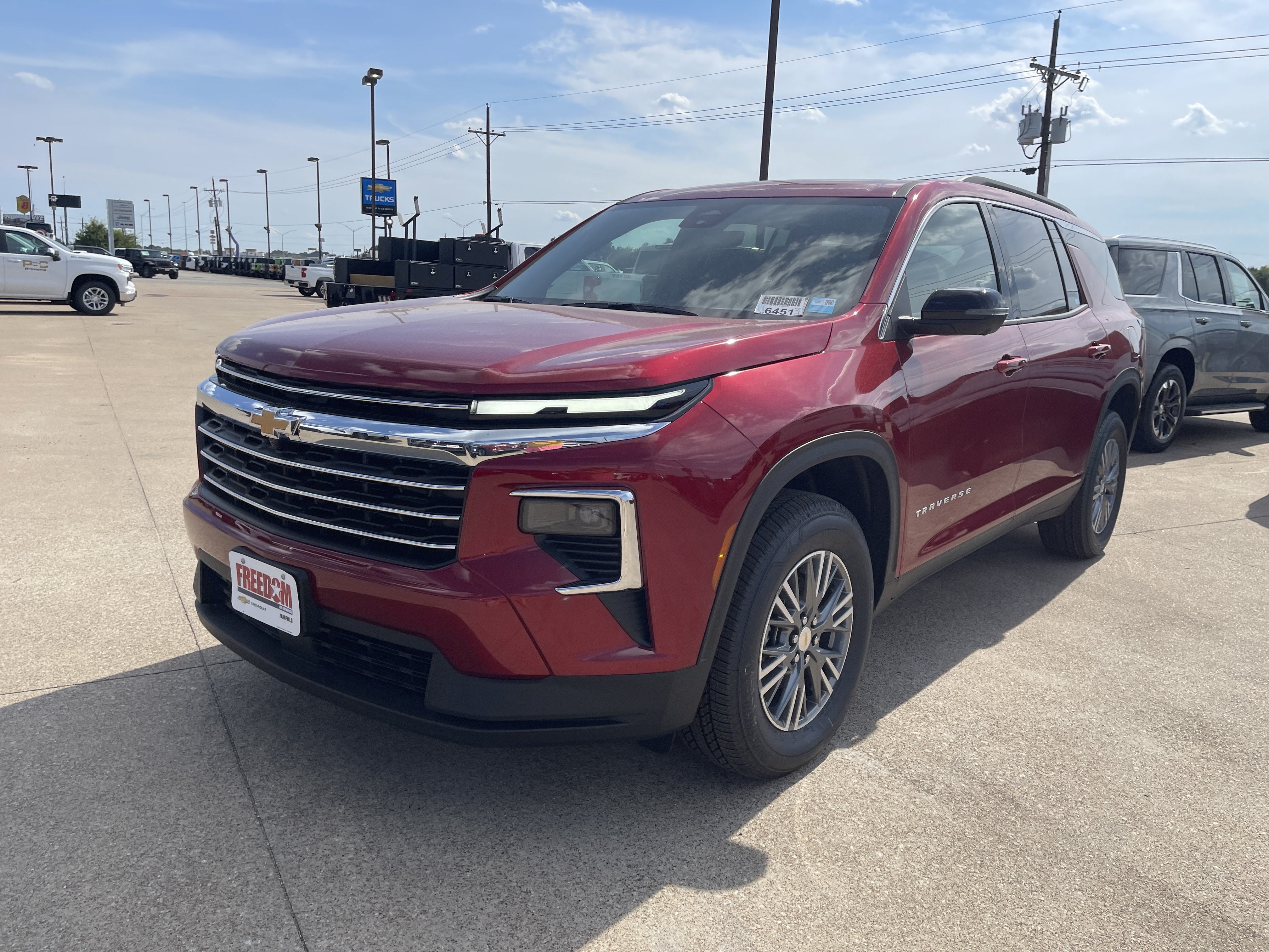 2027 Chevrolet Traverse LT