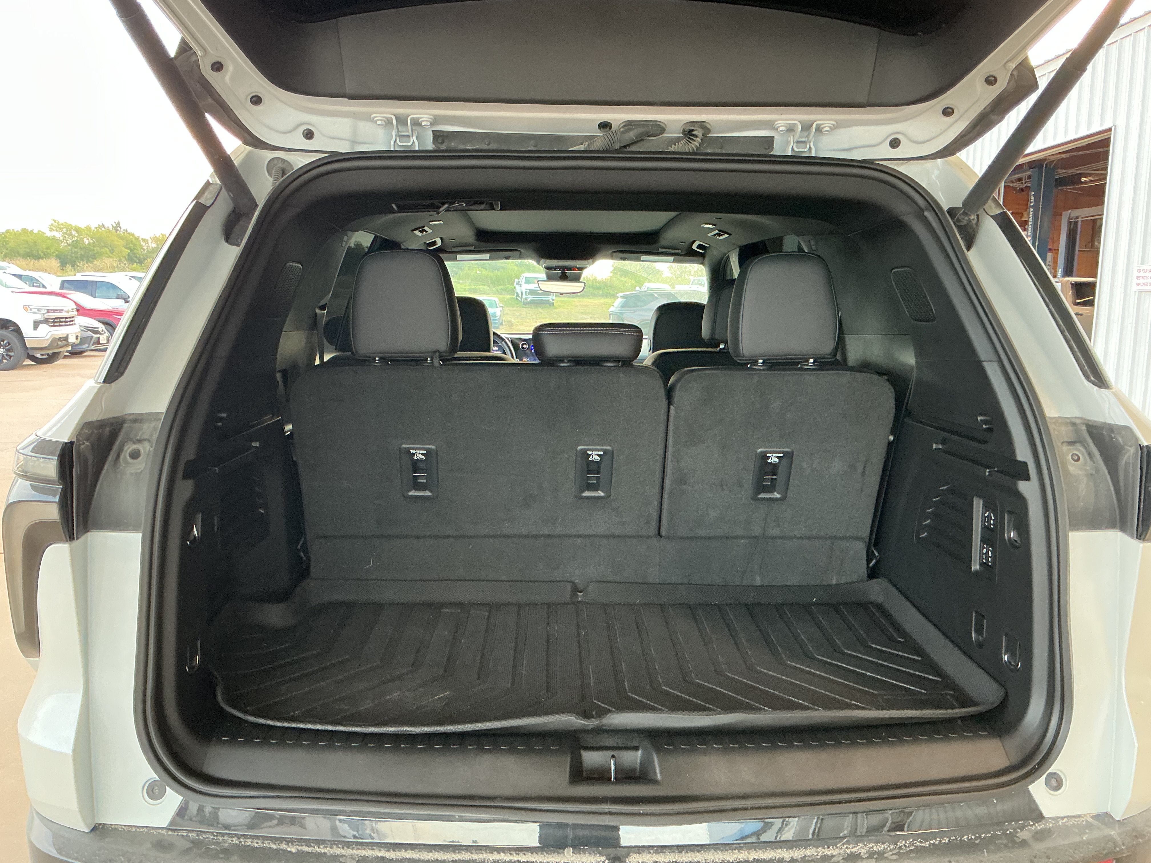 2025 Chevrolet Traverse High Country