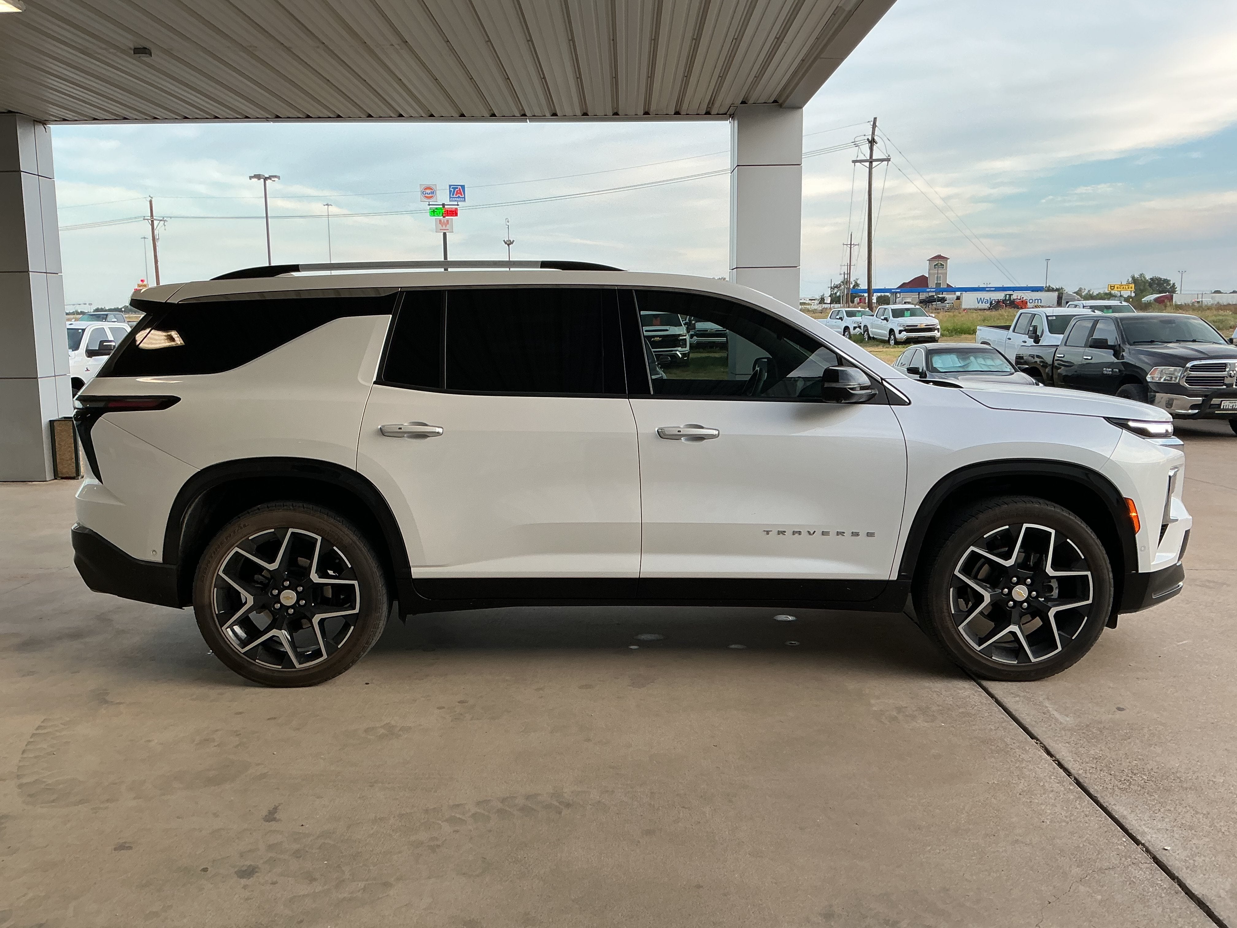 2025 Chevrolet Traverse High Country
