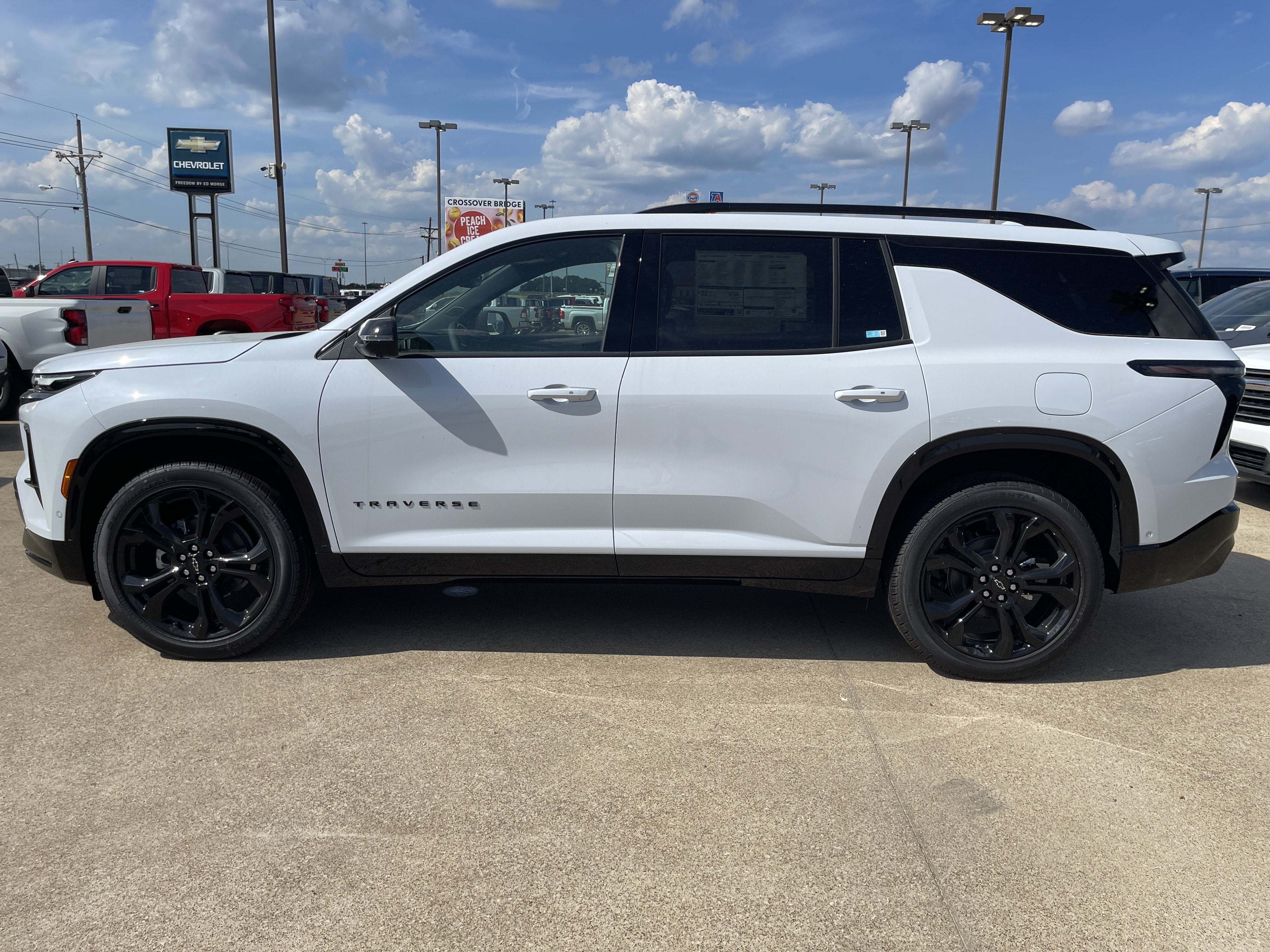 2027 Chevrolet Traverse RS