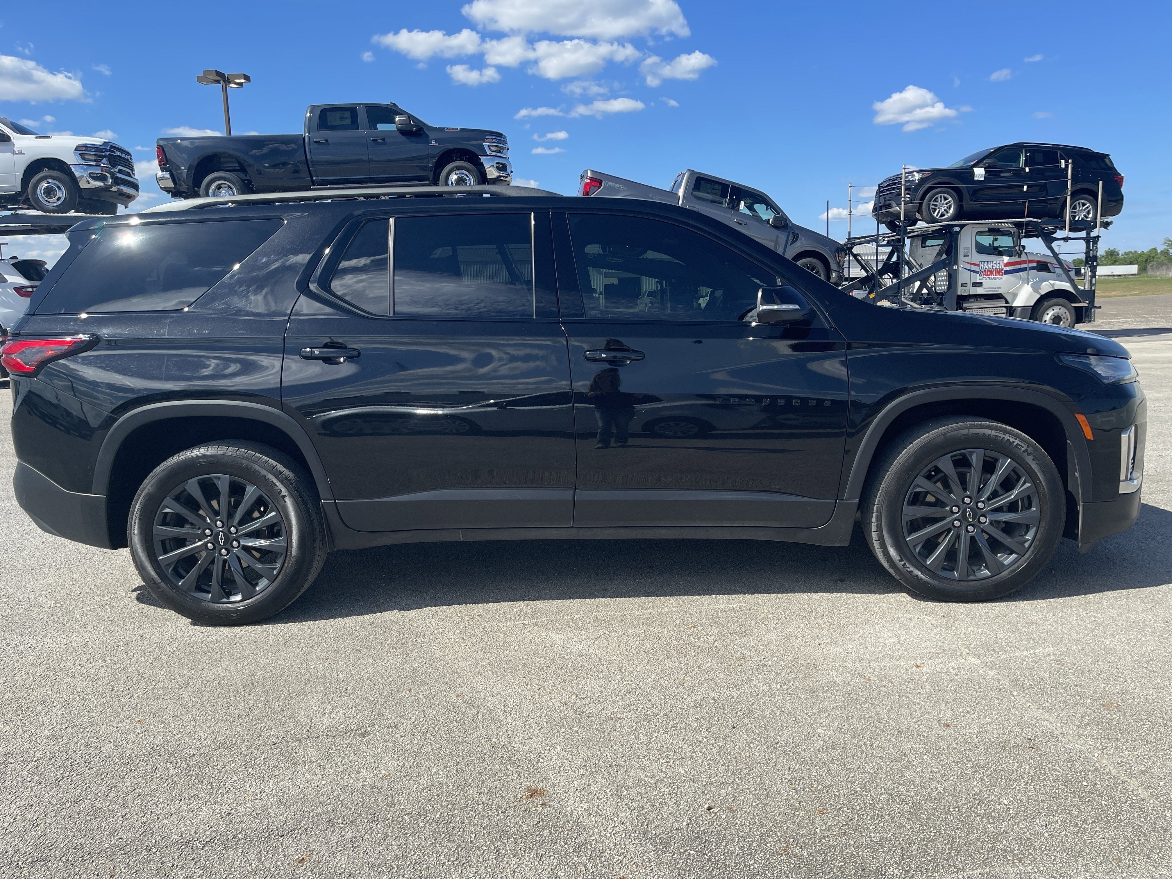 2023 Chevrolet Traverse RS