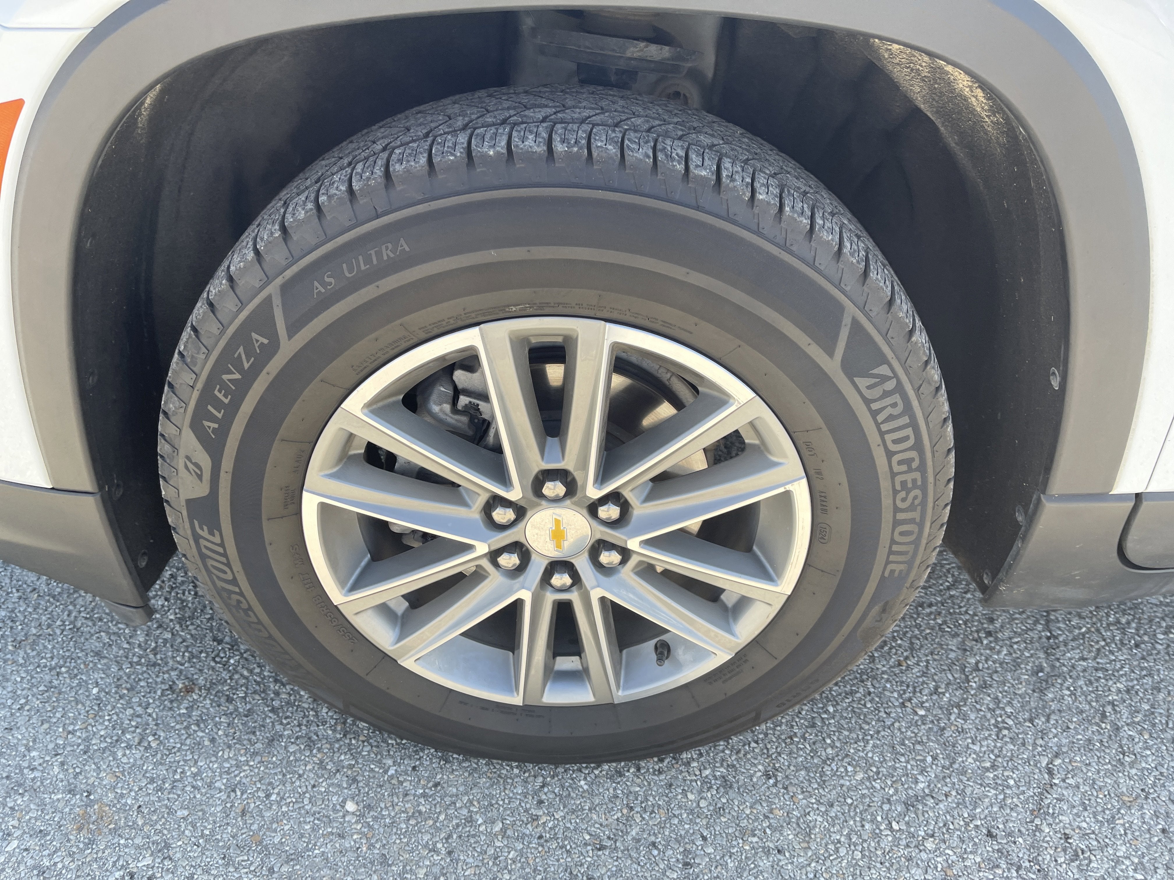 2023 Chevrolet Traverse 2FL