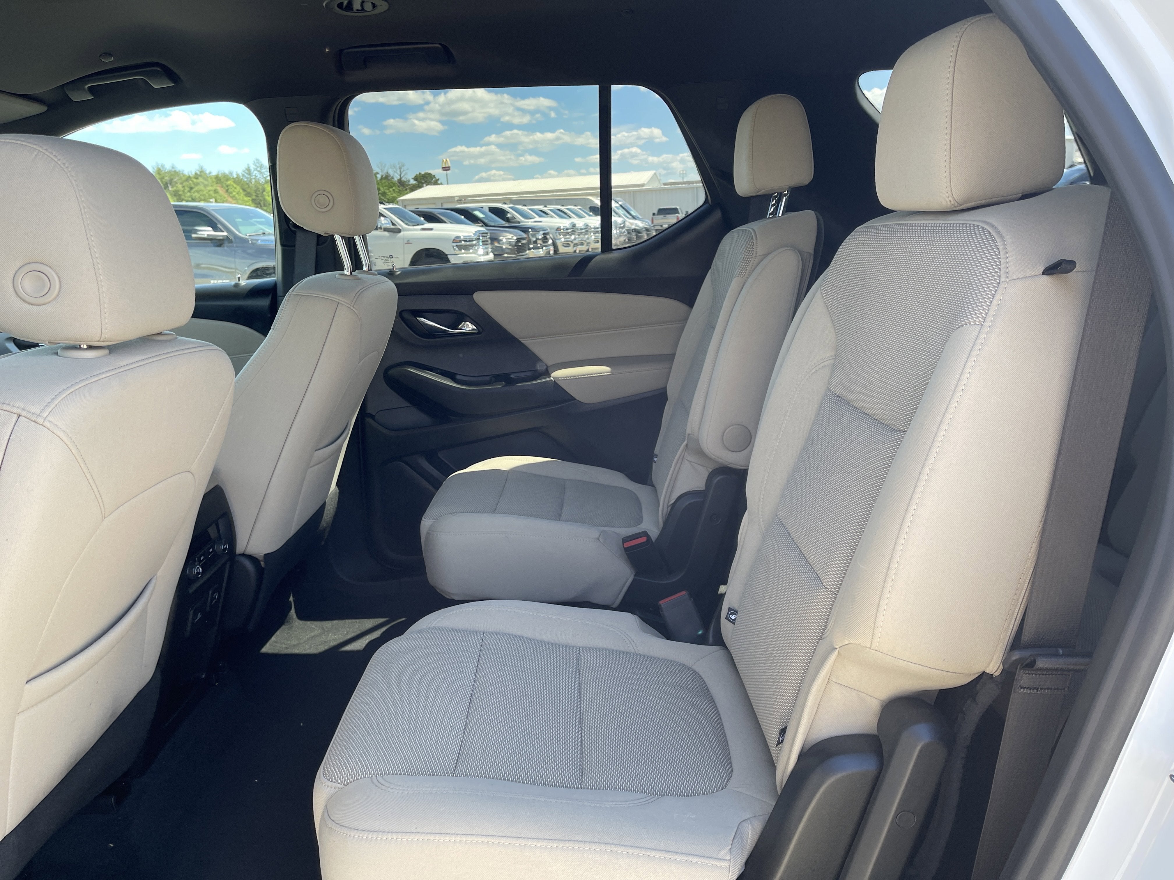 2023 Chevrolet Traverse 2FL