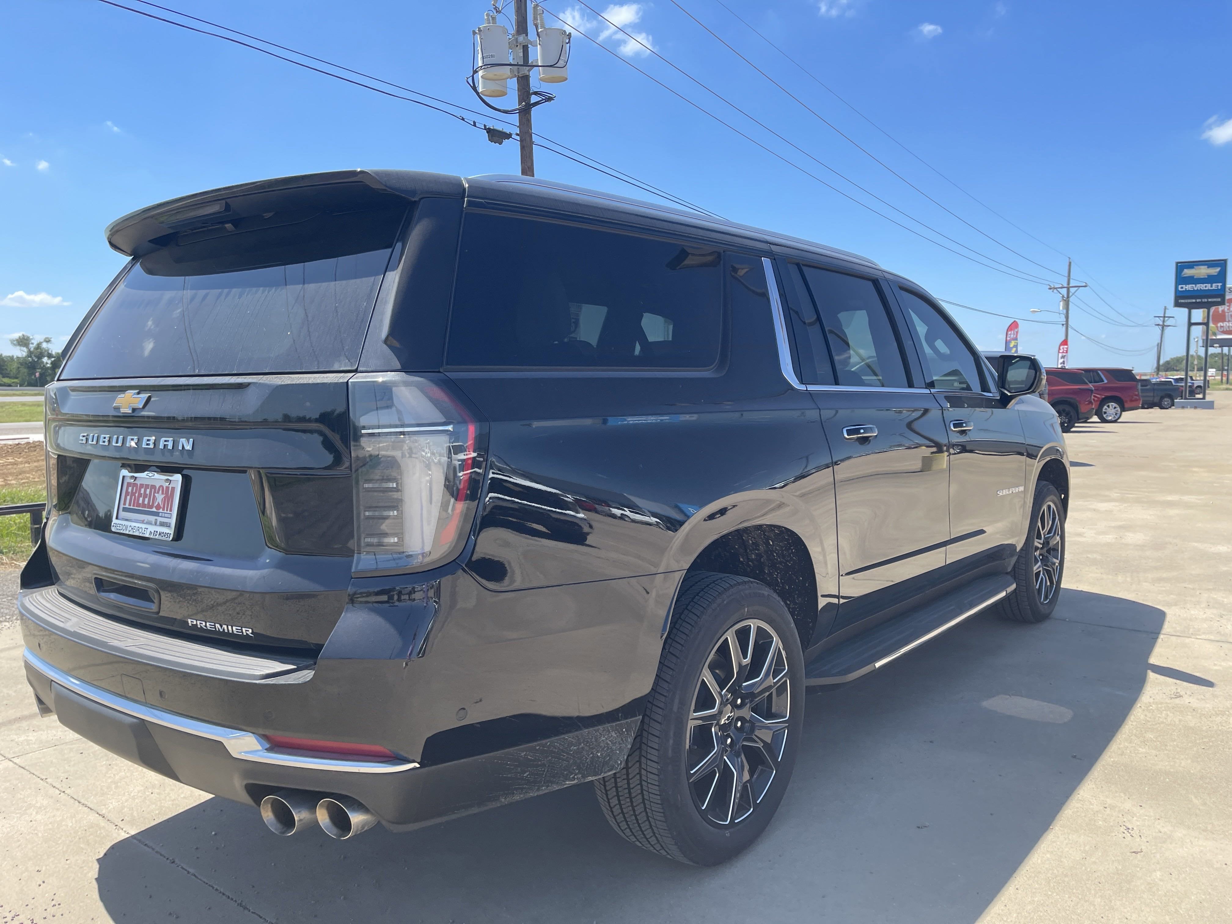 2025 Chevrolet Suburban Premier