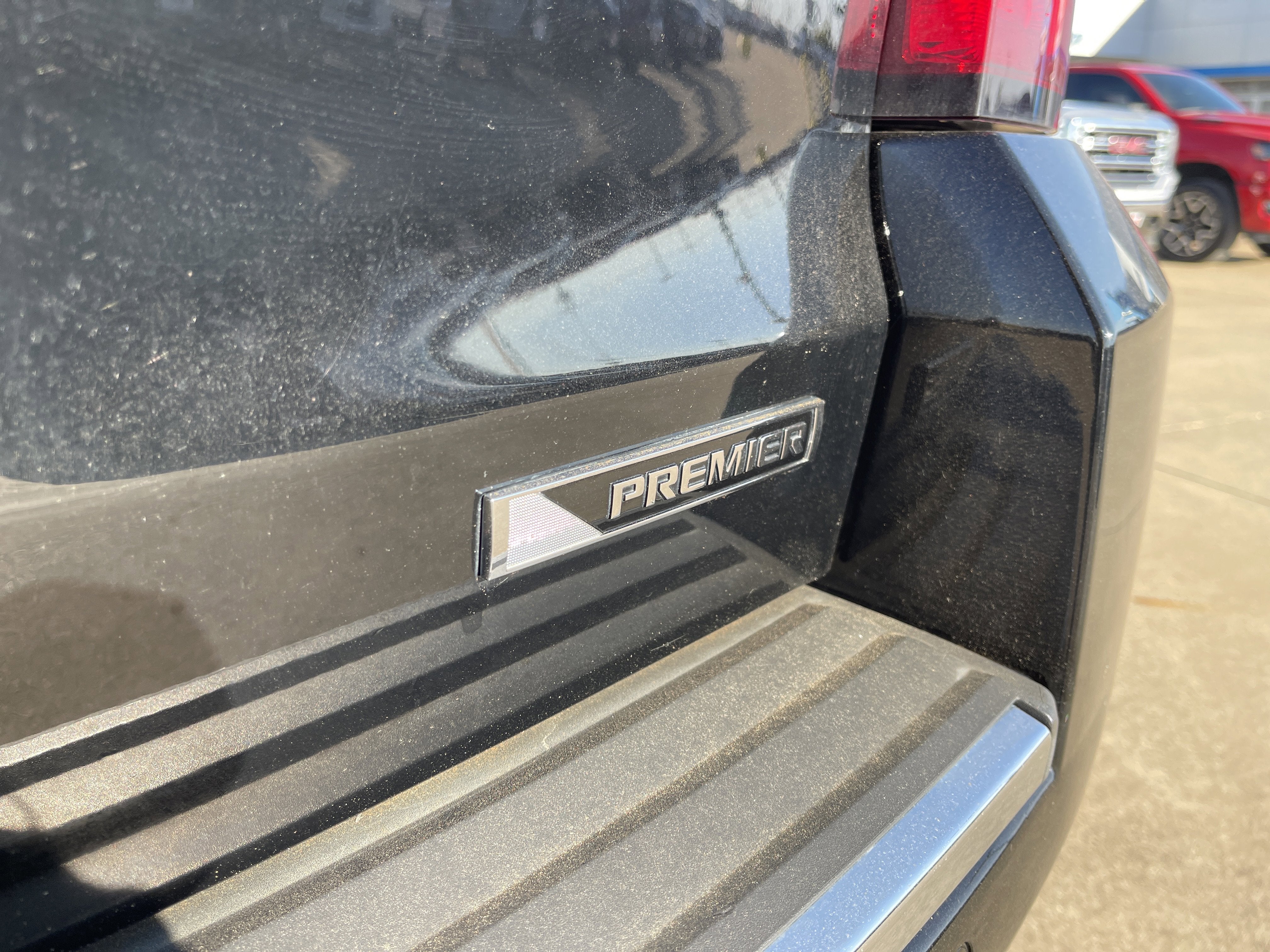 2018 Chevrolet Suburban Premier