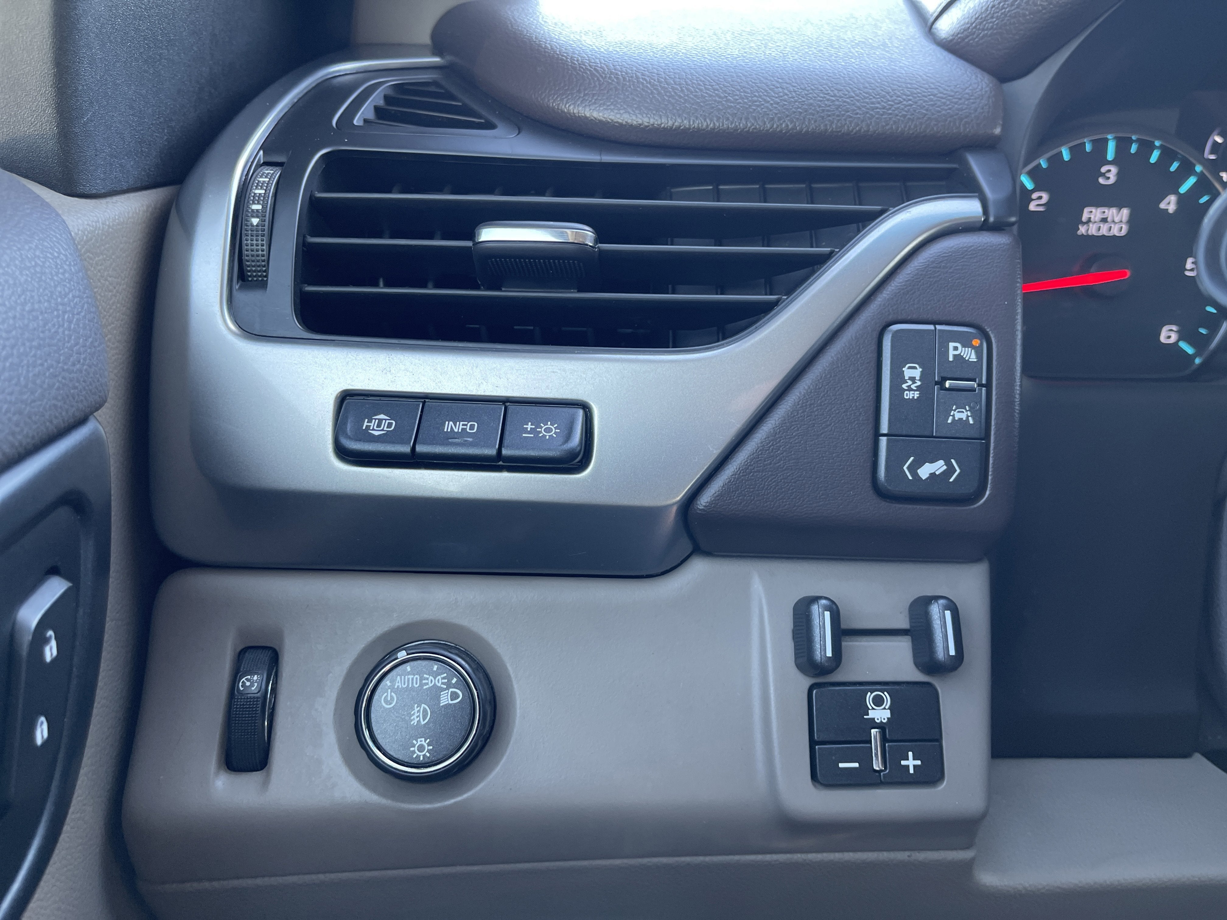 2018 Chevrolet Suburban Premier