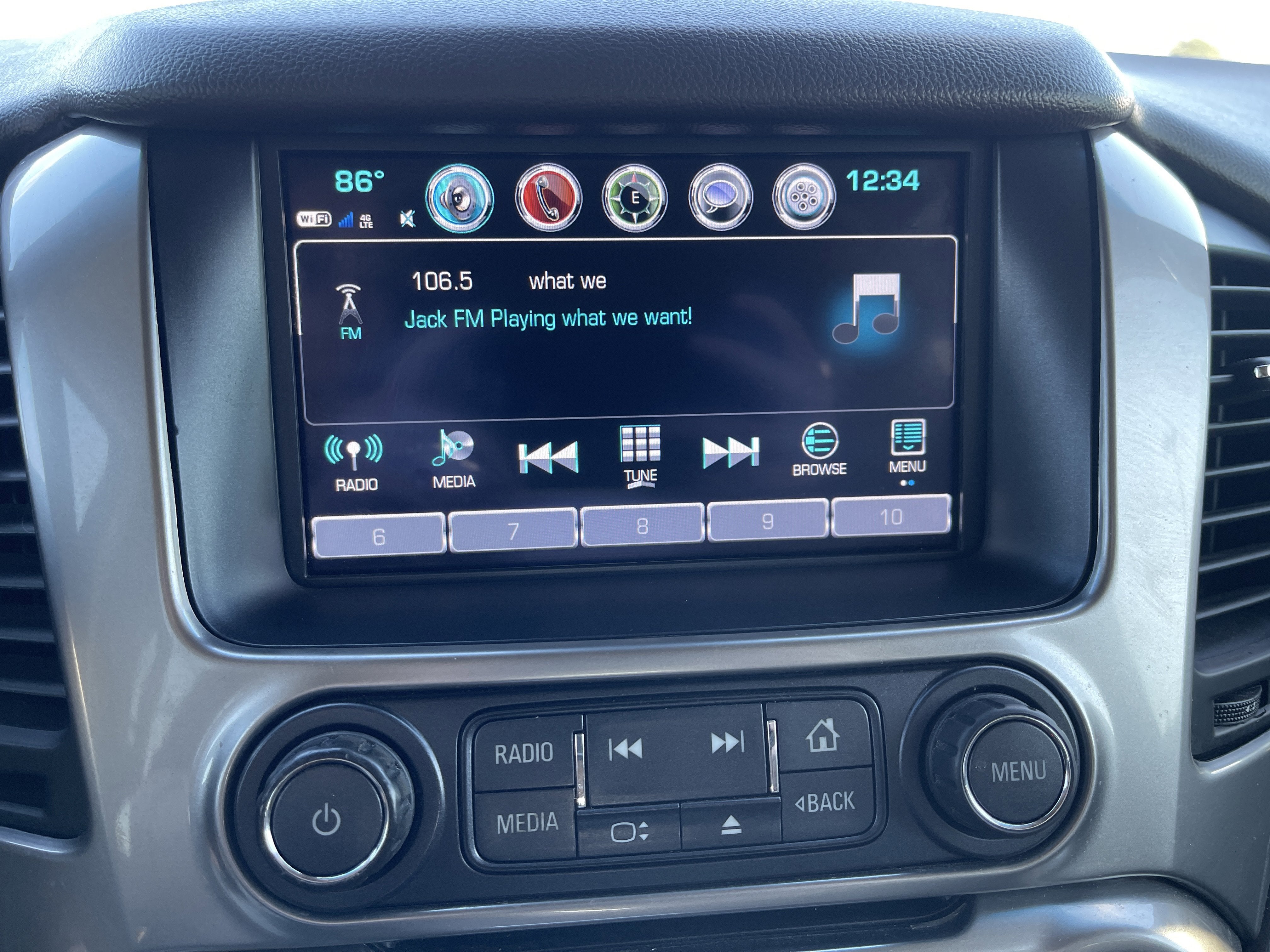 2018 Chevrolet Suburban Premier