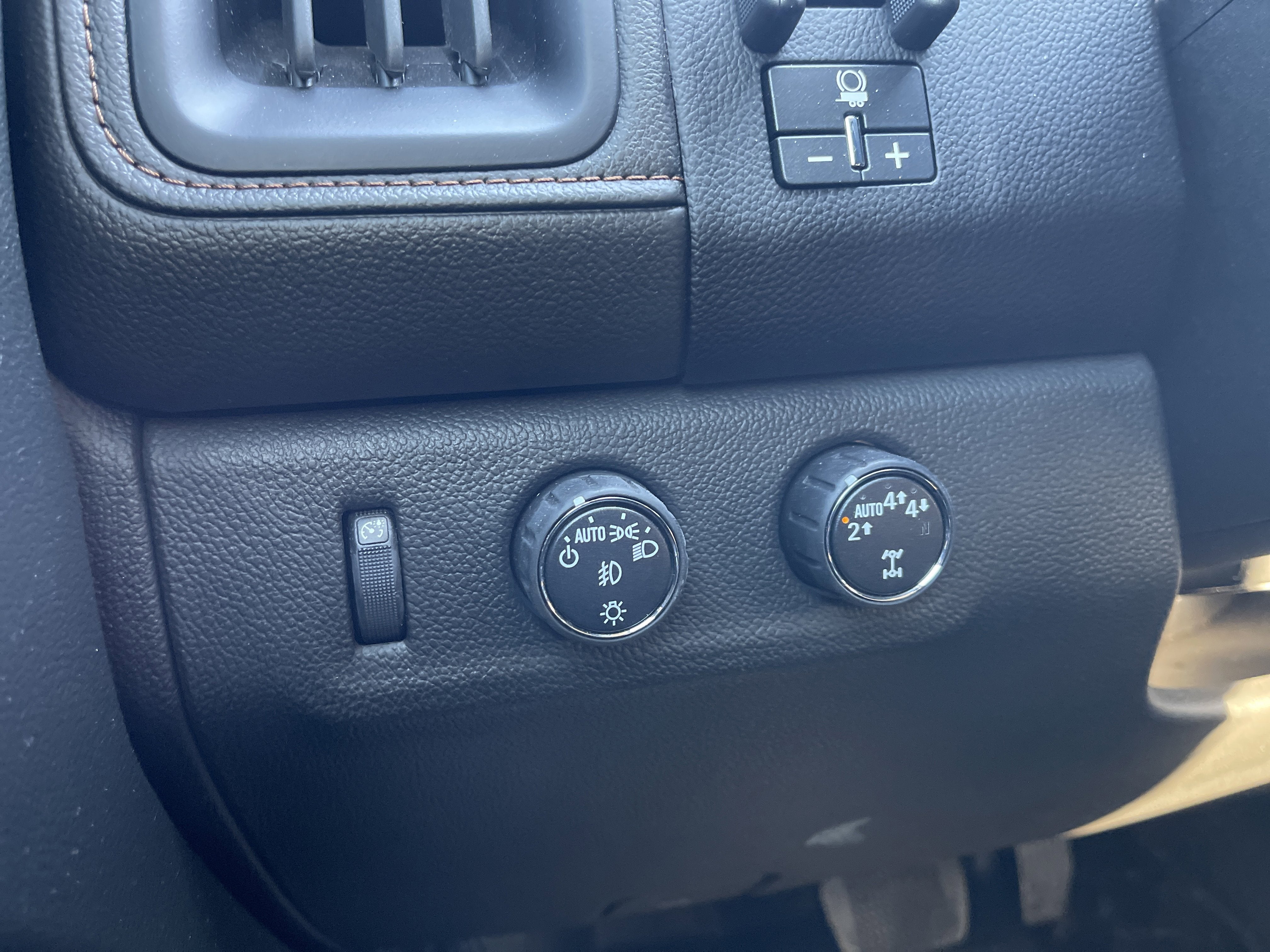 2021 GMC Canyon AT4 - Leather