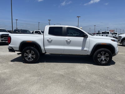 2024 GMC Canyon AT4