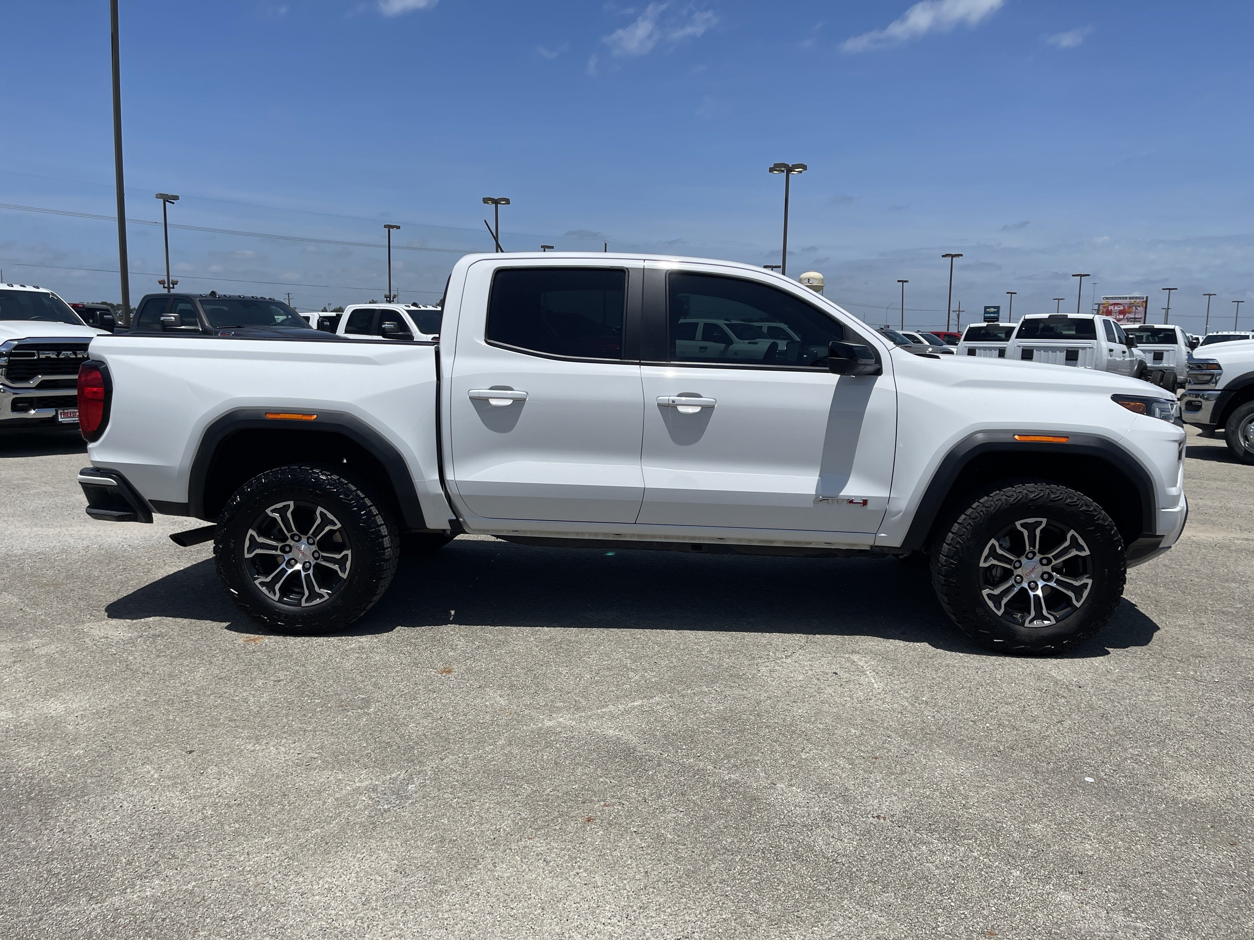 2024 GMC Canyon AT4