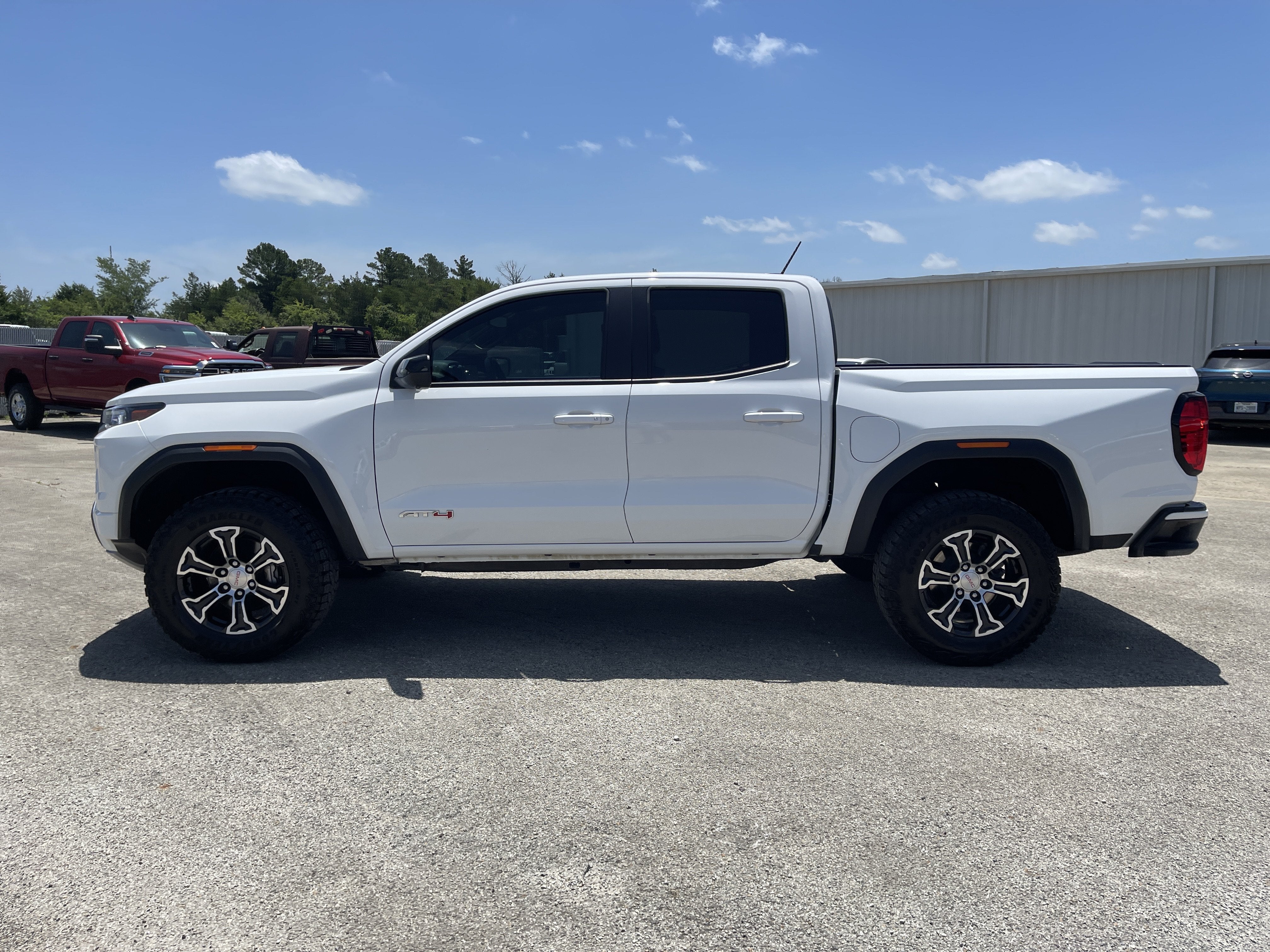 2024 GMC Canyon AT4