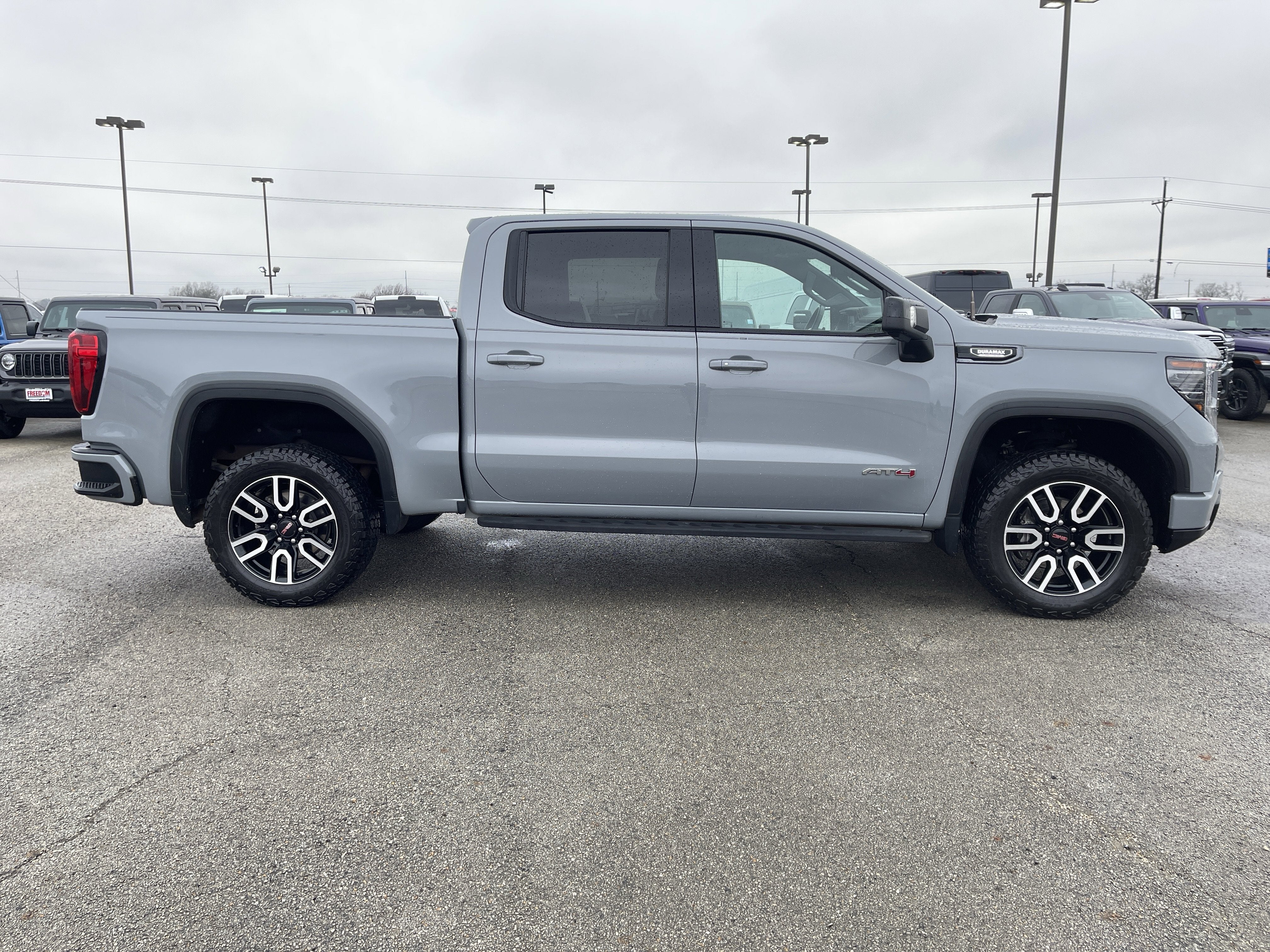 2024 GMC Sierra 1500 AT4
