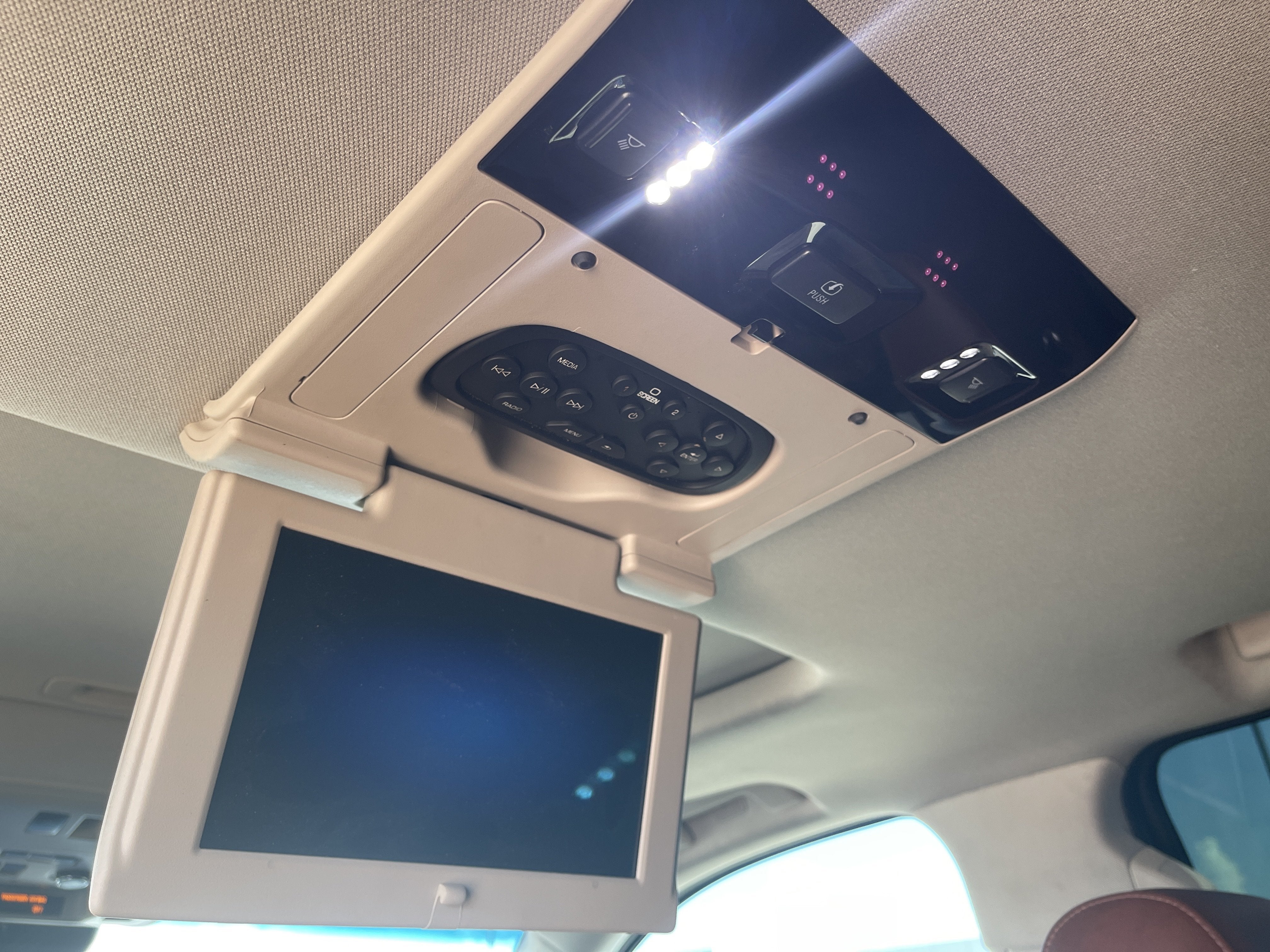 2020 Cadillac Escalade Premium Luxury