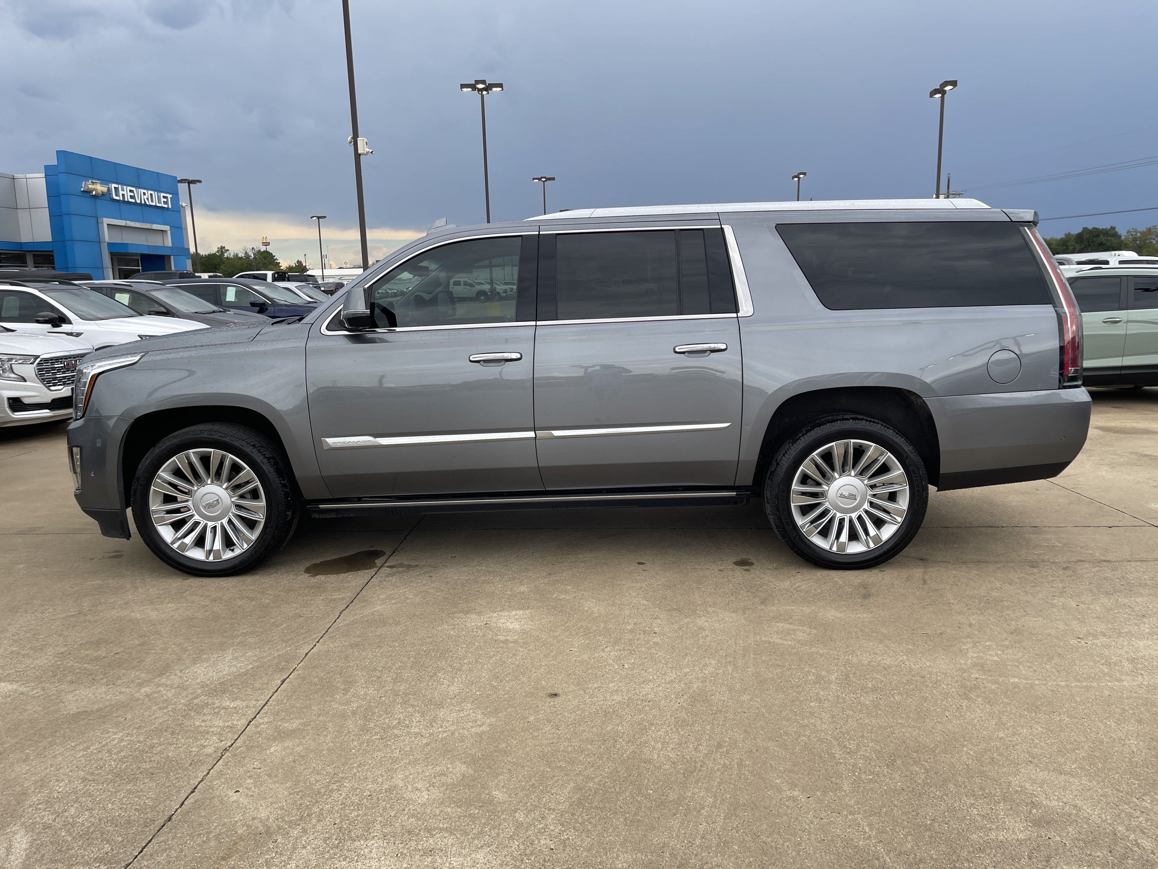 2019 Cadillac Escalade ESV Premium Luxury